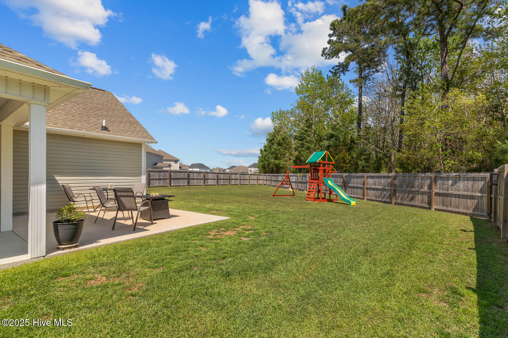 122 S South Sea Street