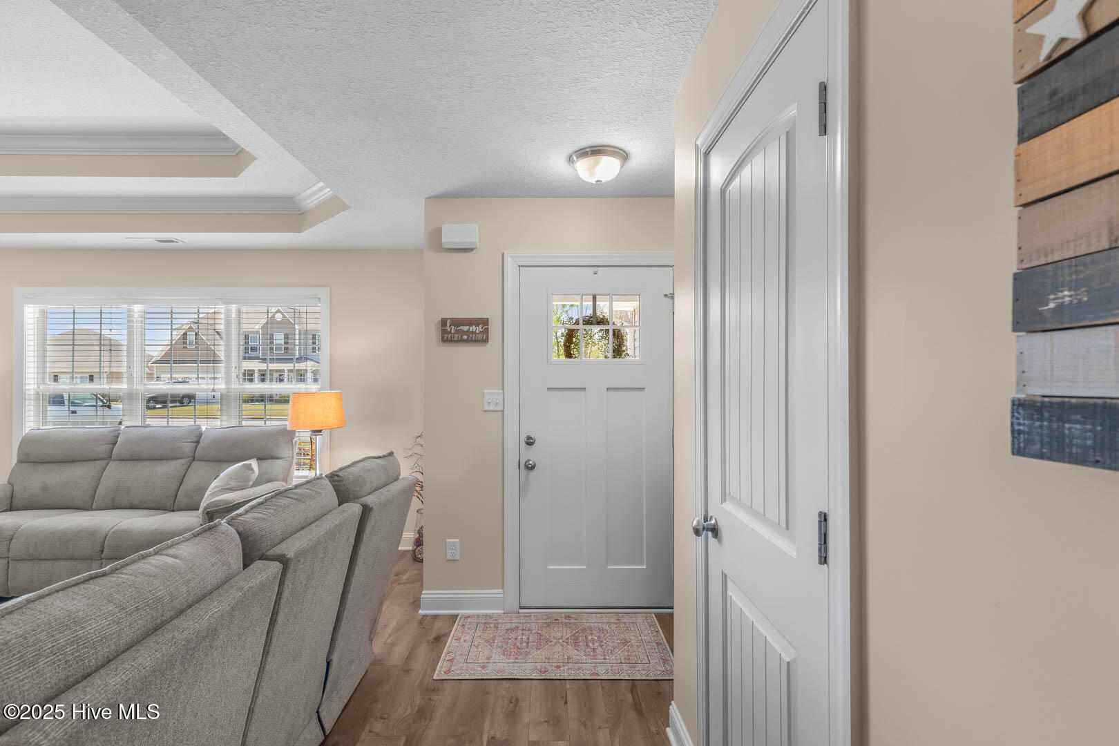 122 S South Sea Street