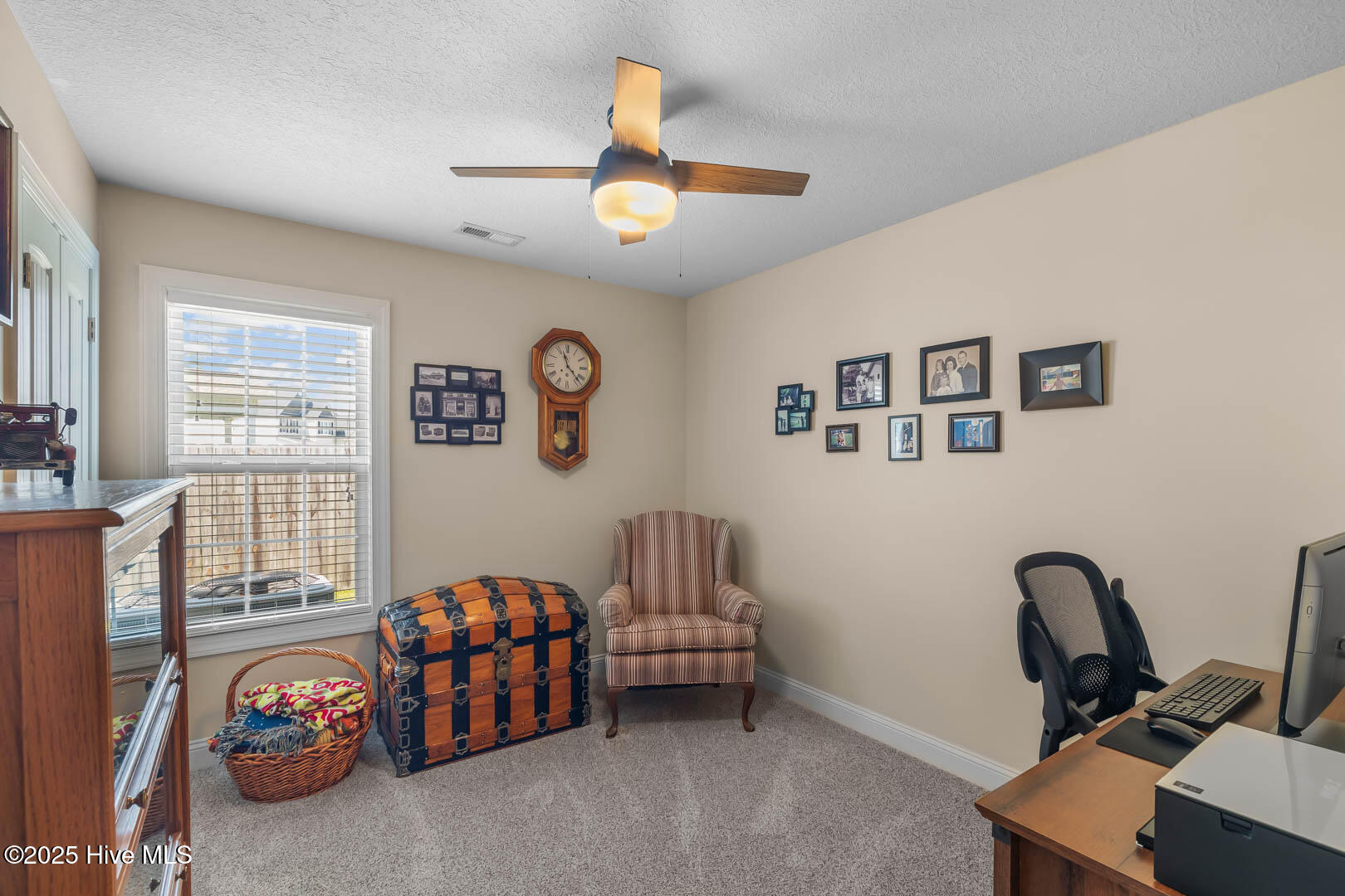 122 S South Sea Street