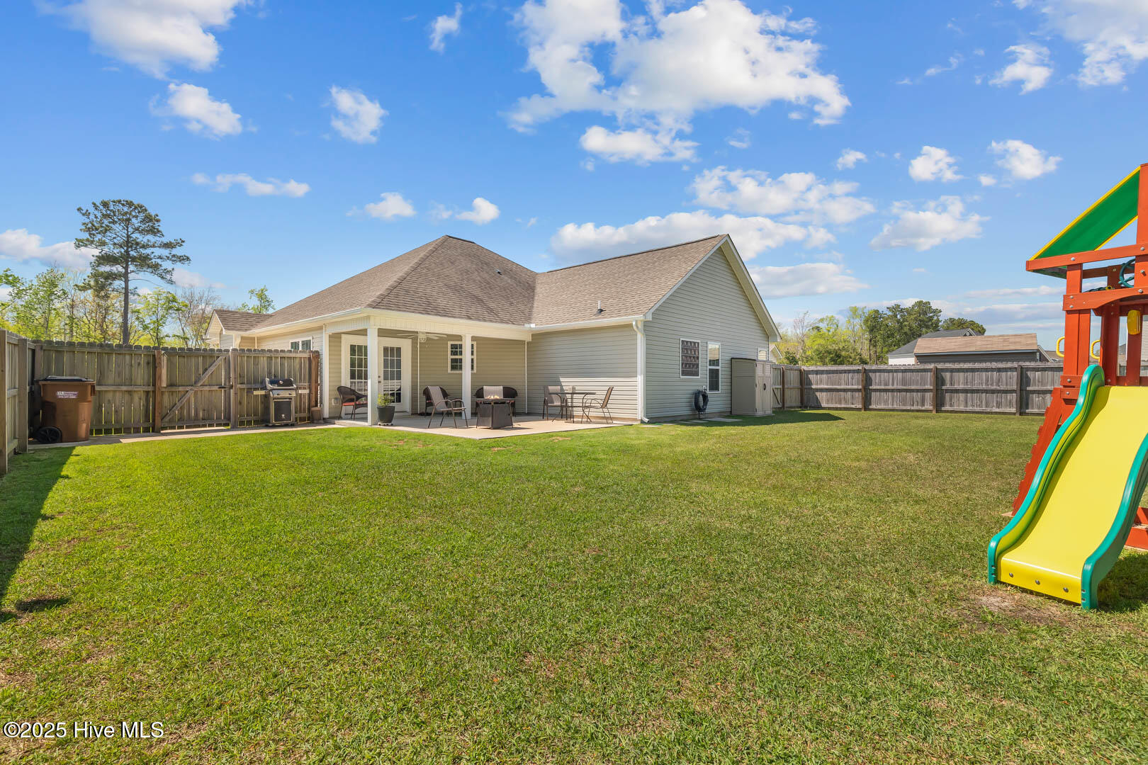 122 S South Sea Street