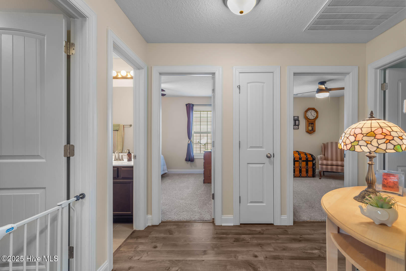 122 S South Sea Street