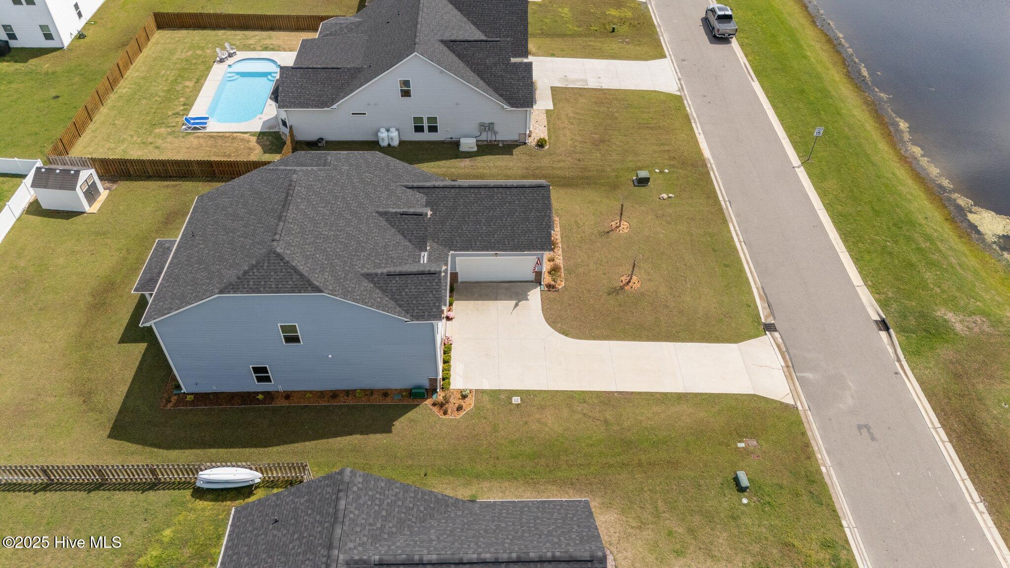 260 E Red Head Circle