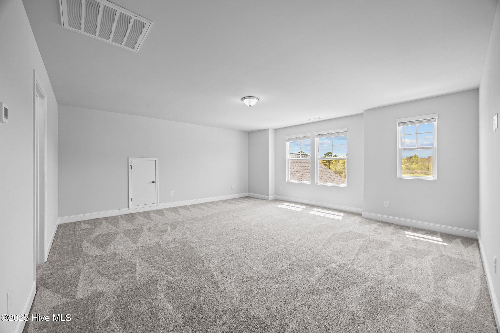 260 E Red Head Circle