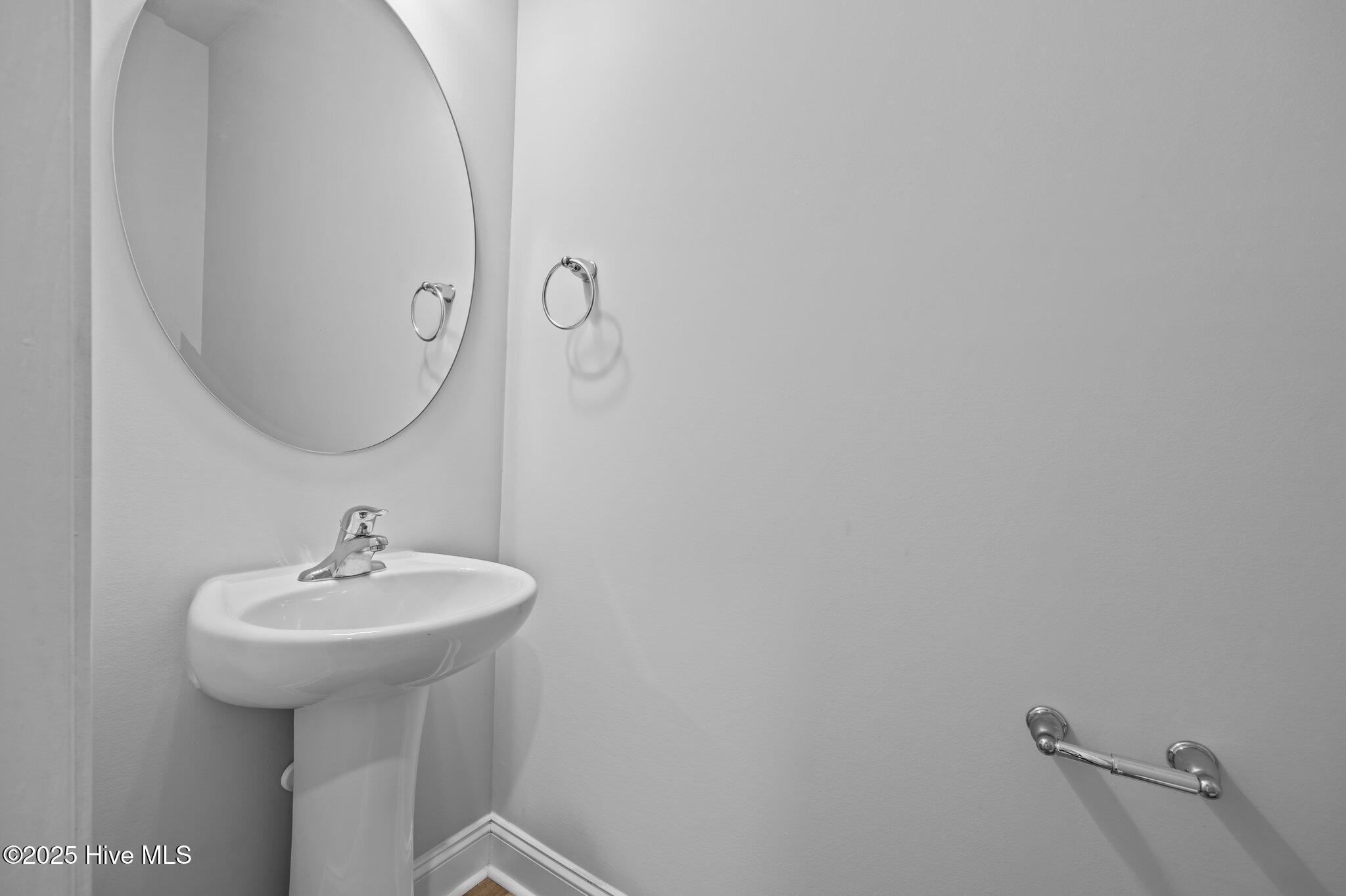 260 E Red Head Circle