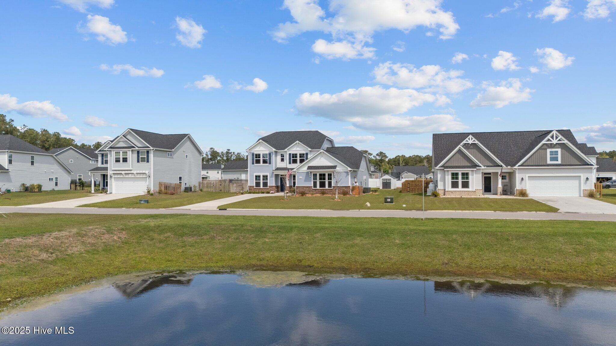 260 E Red Head Circle