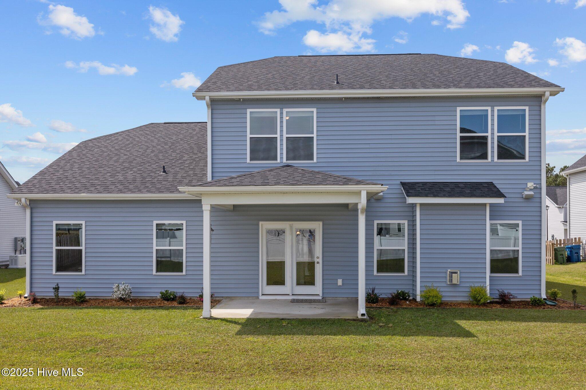 260 E Red Head Circle