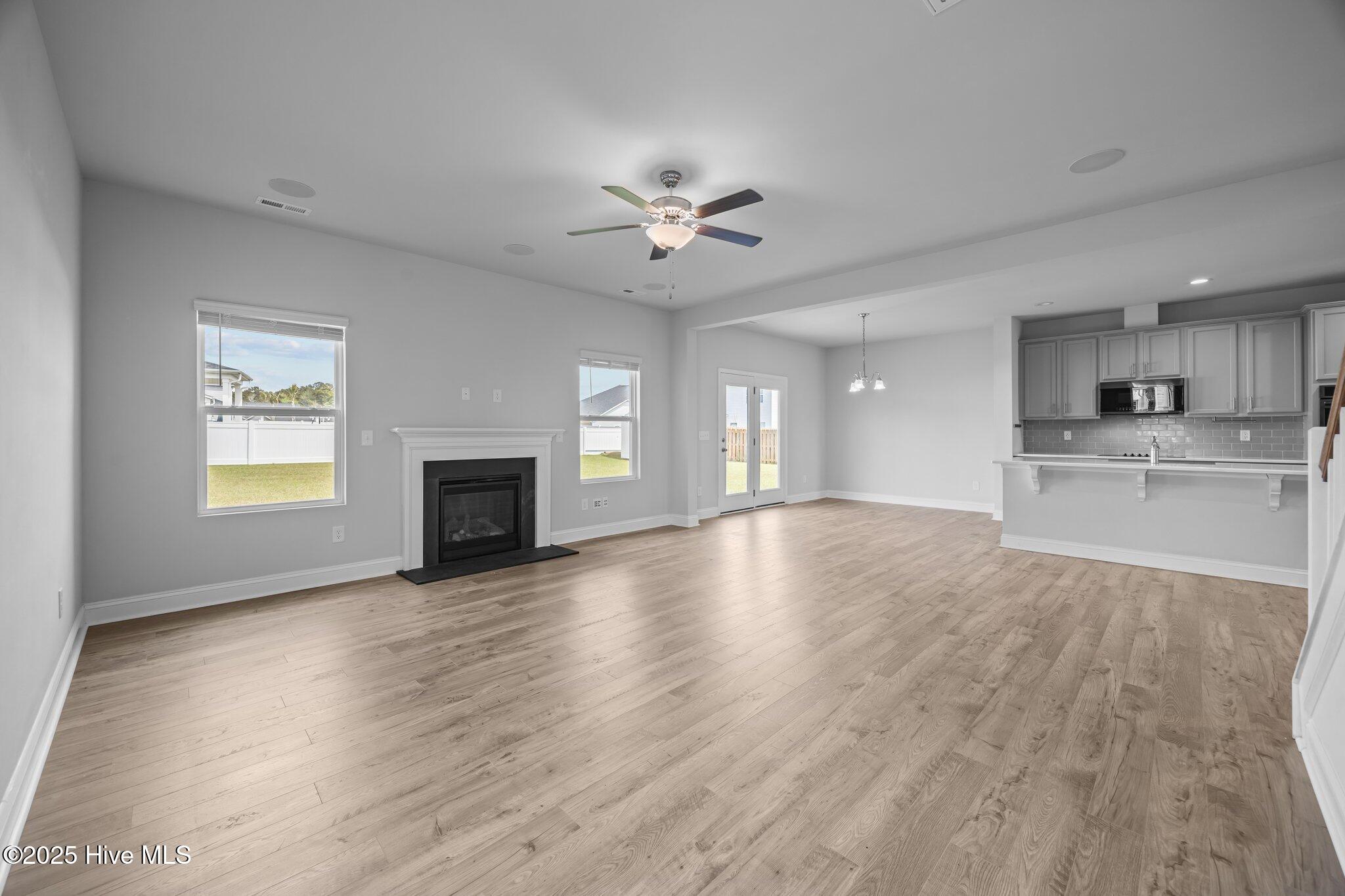 260 E Red Head Circle