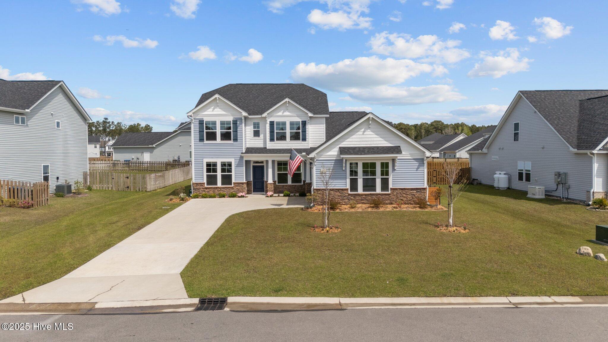 260 E Red Head Circle
