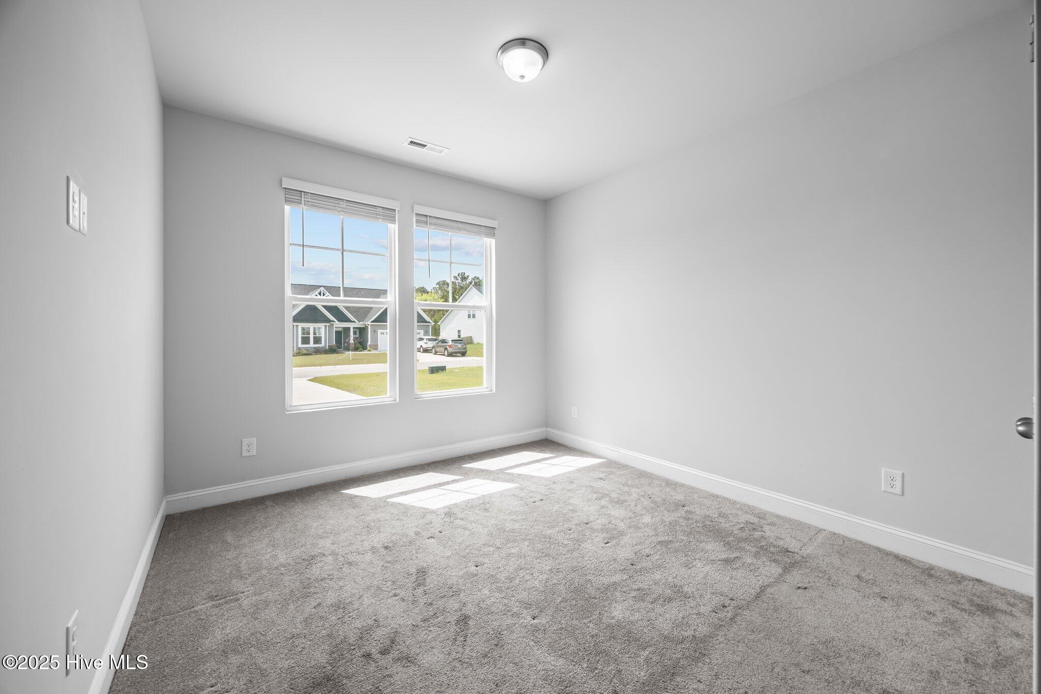 260 E Red Head Circle