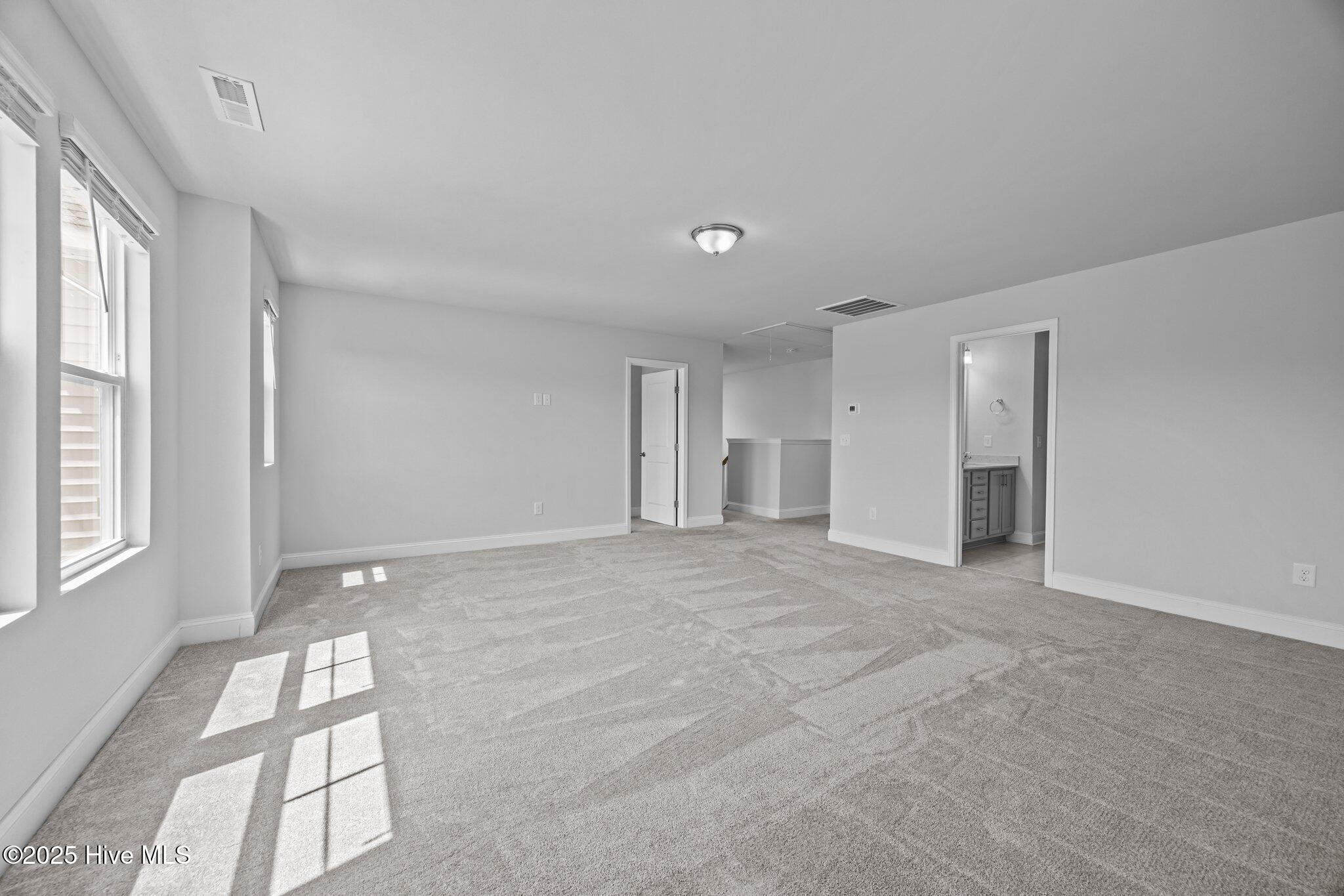 260 E Red Head Circle