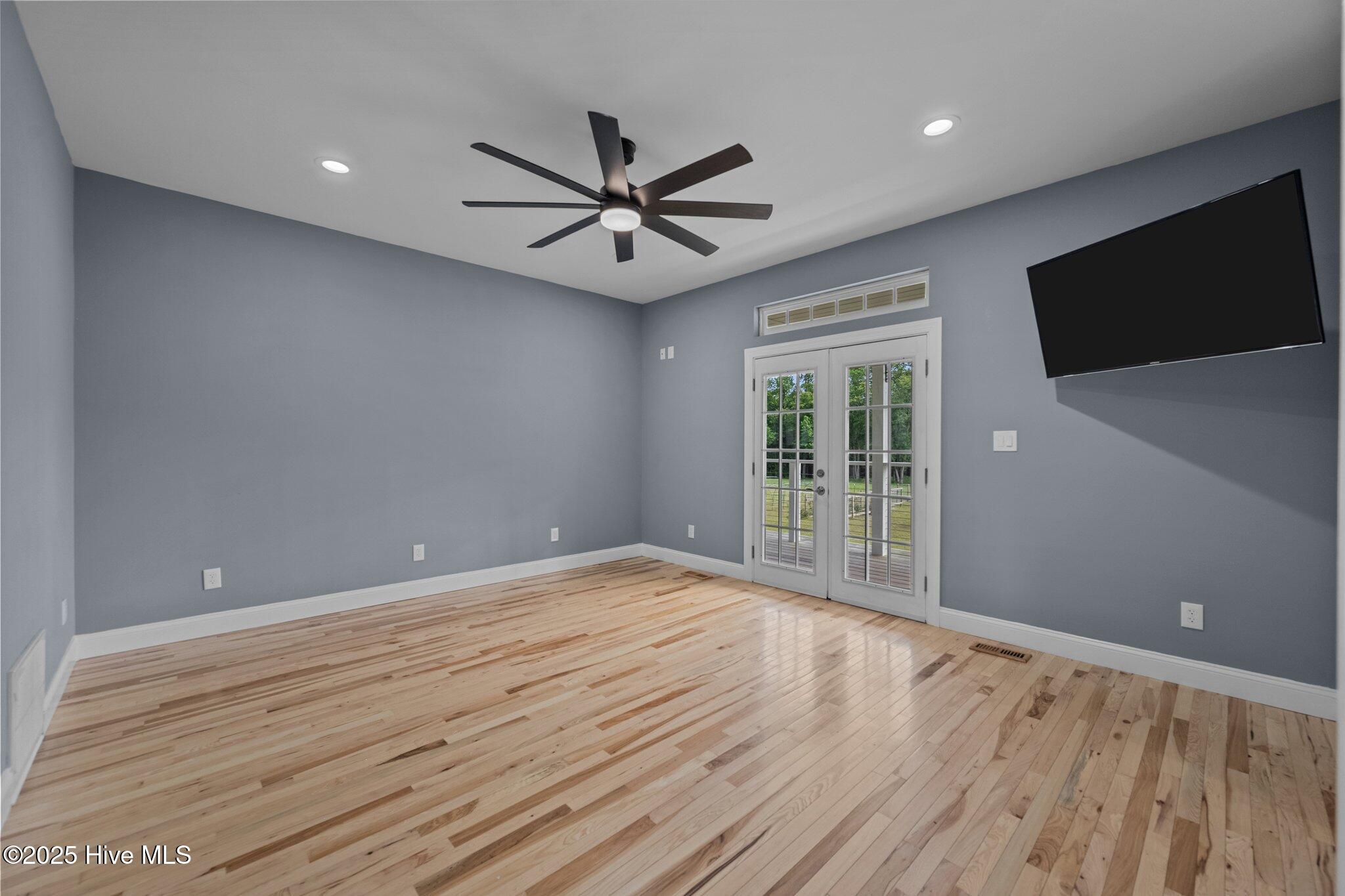 2142 Raccoon Road