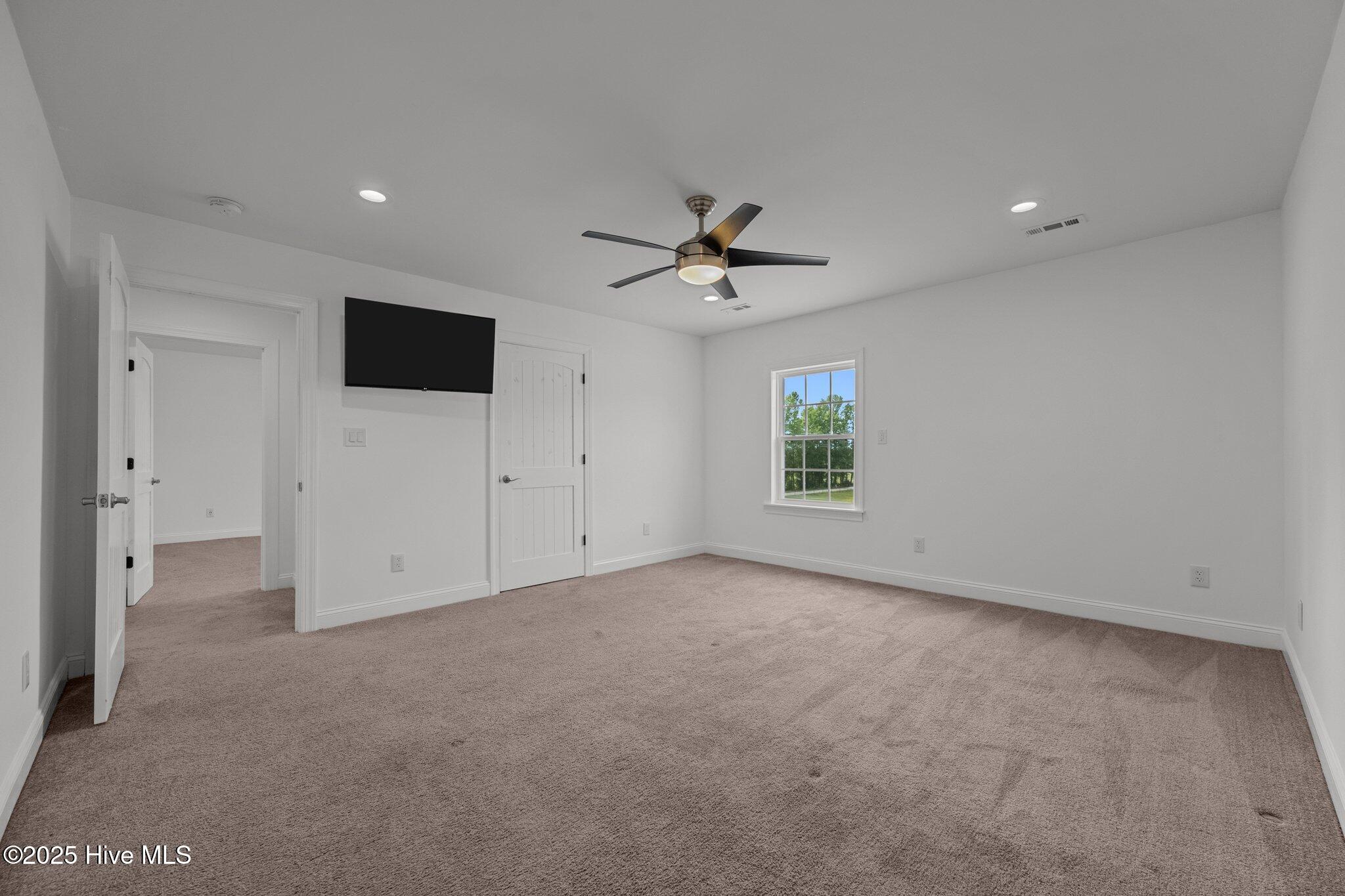 2142 Raccoon Road