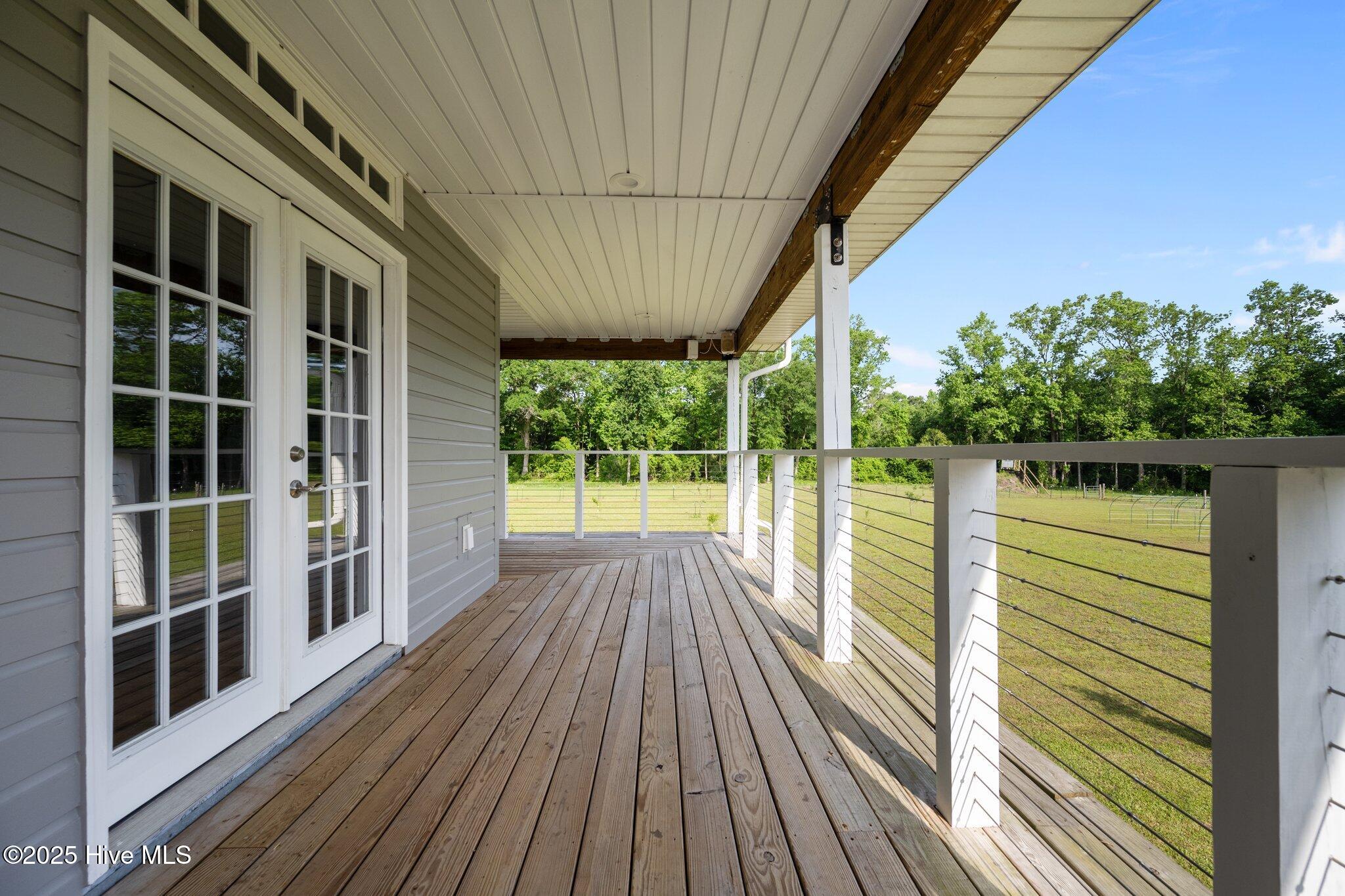 2142 Raccoon Road
