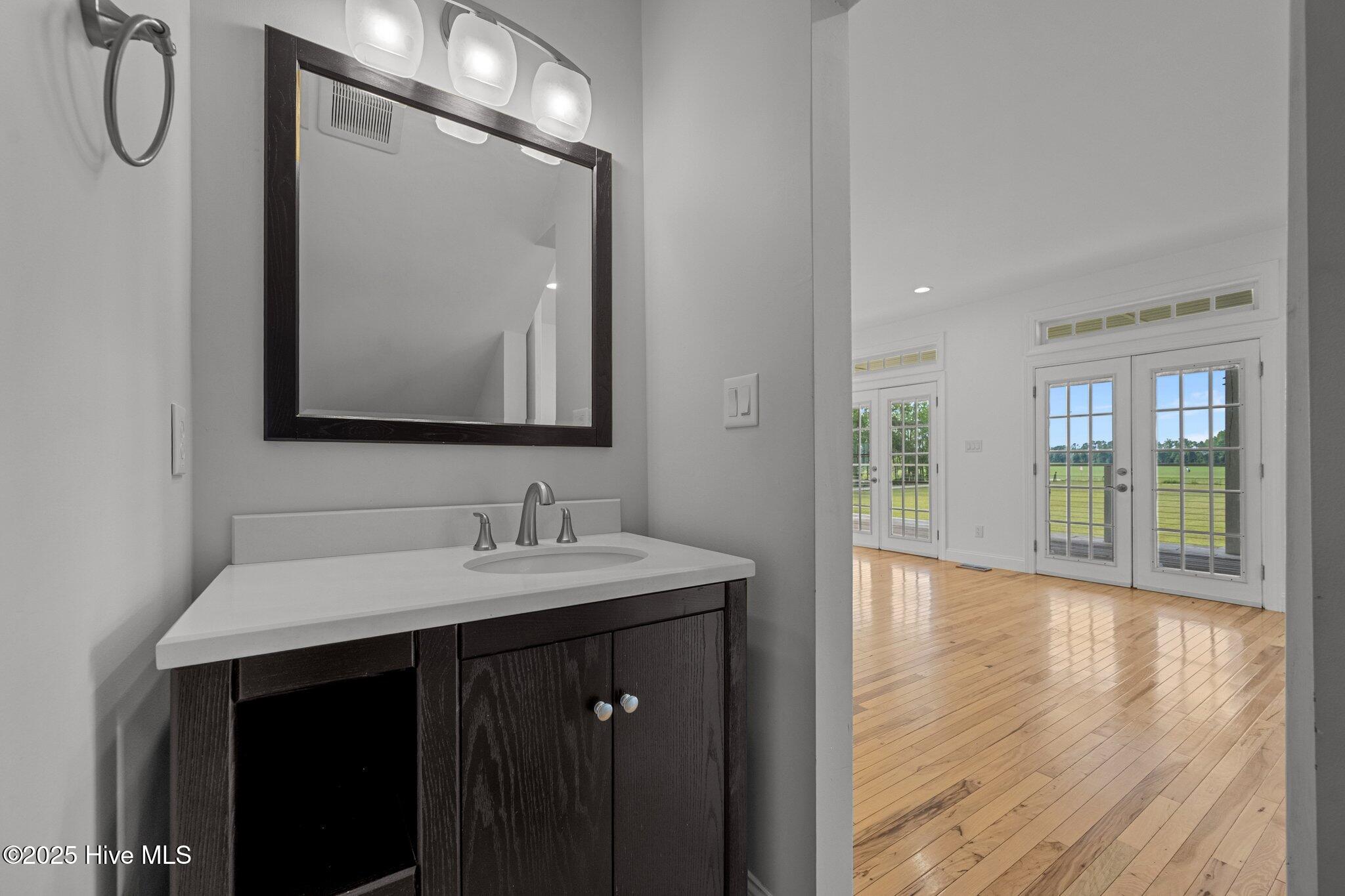 2142 Raccoon Road