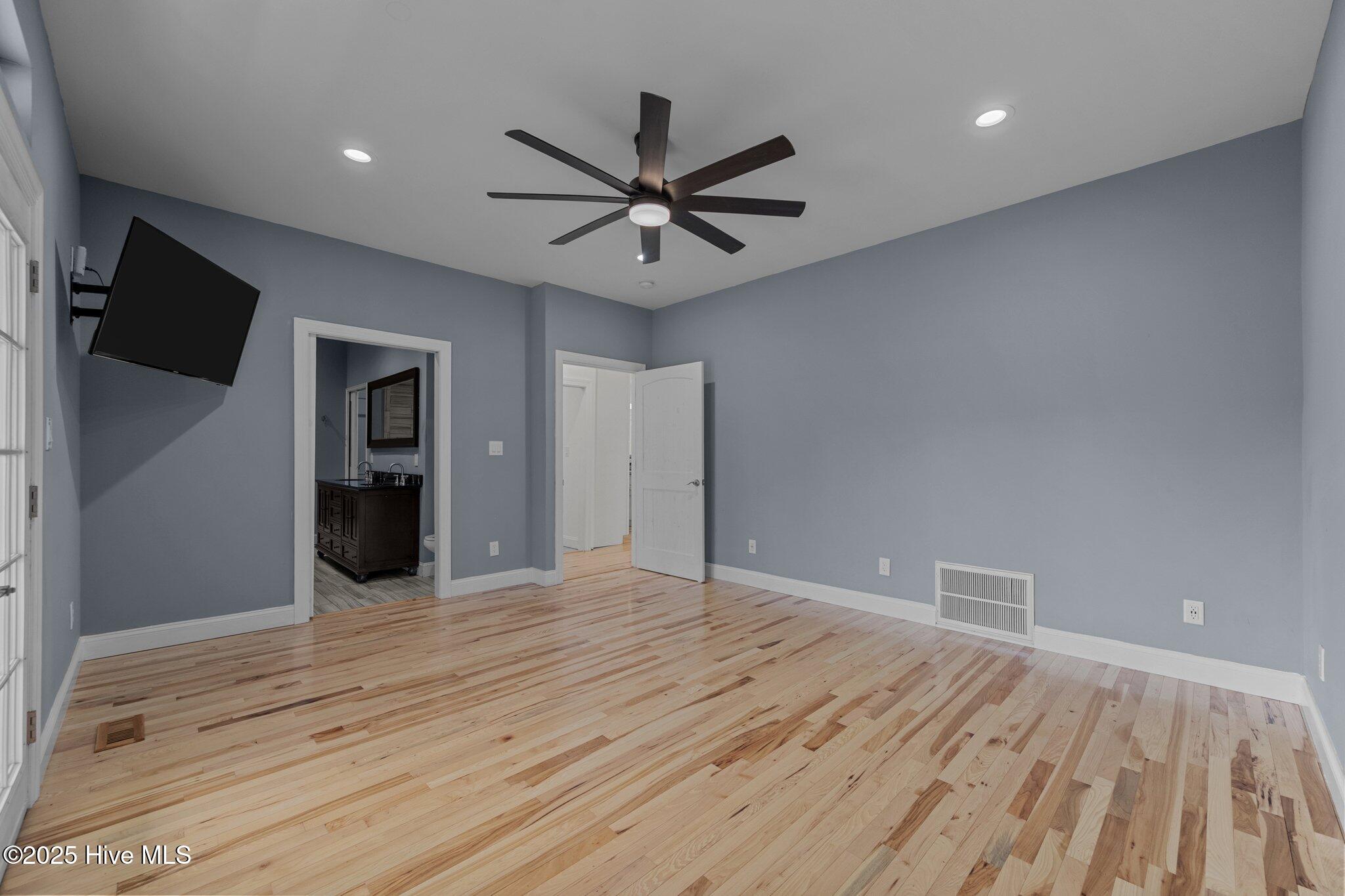 2142 Raccoon Road