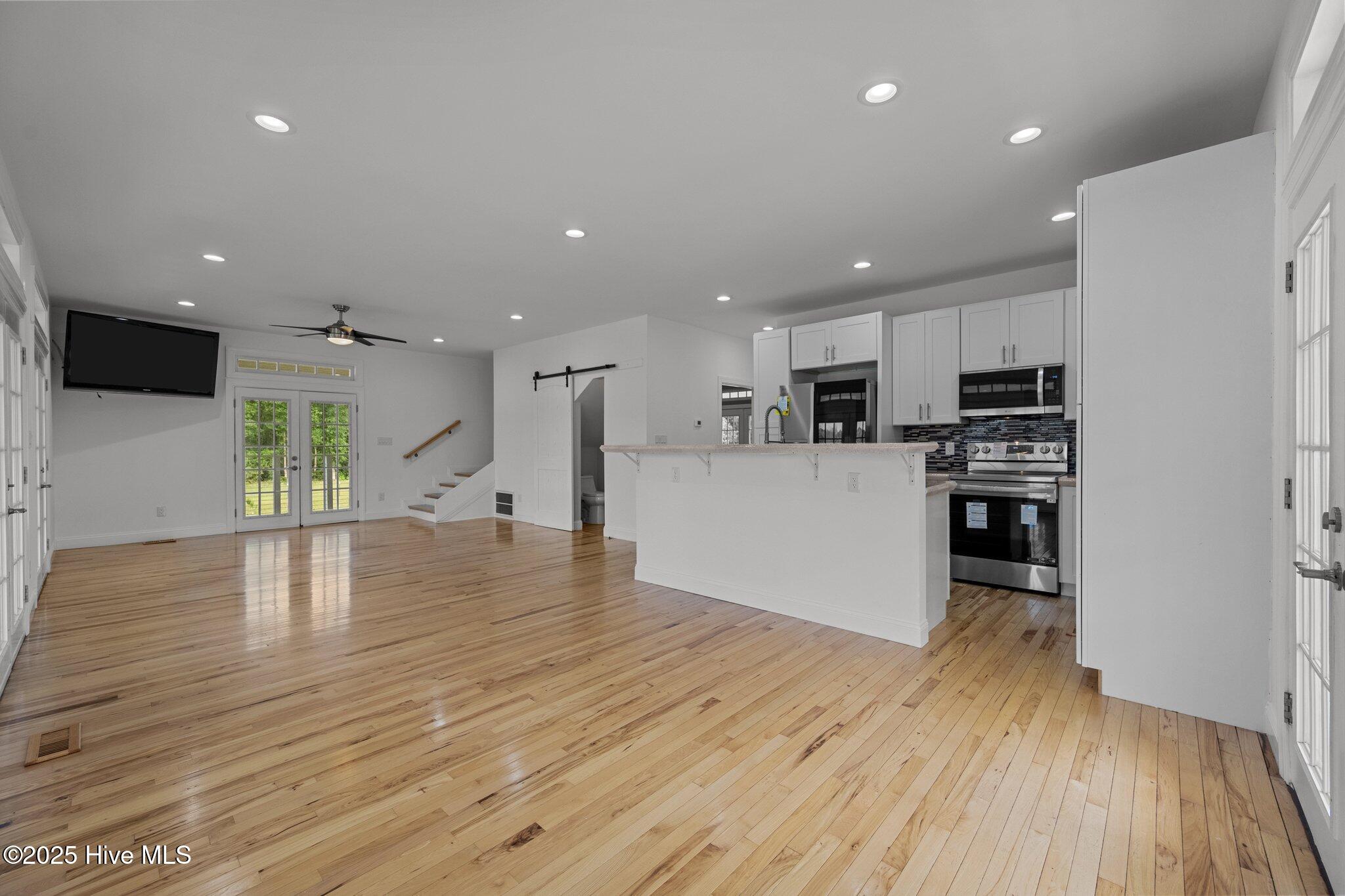 2142 Raccoon Road