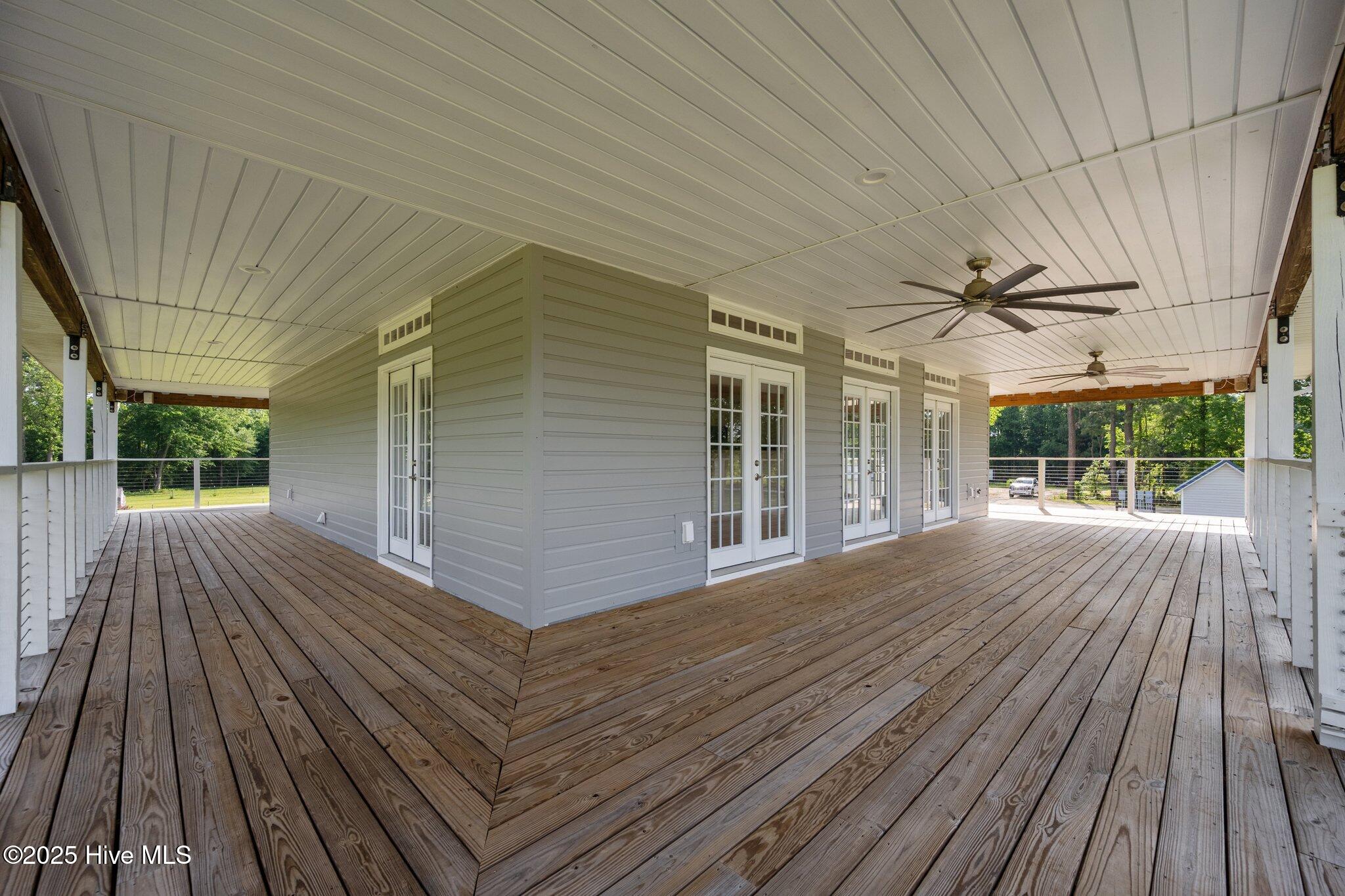 2142 Raccoon Road