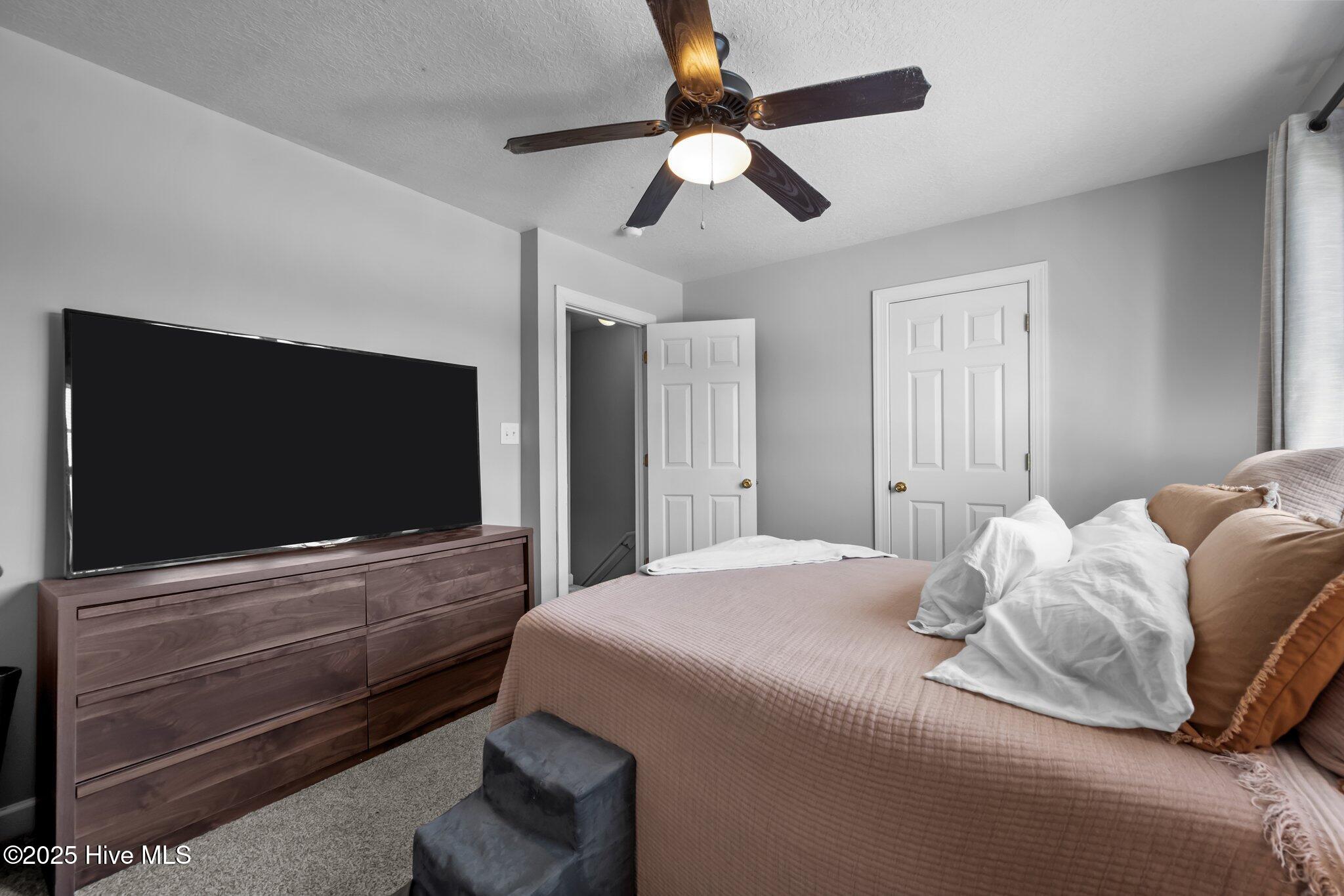 700 Springwood Drive