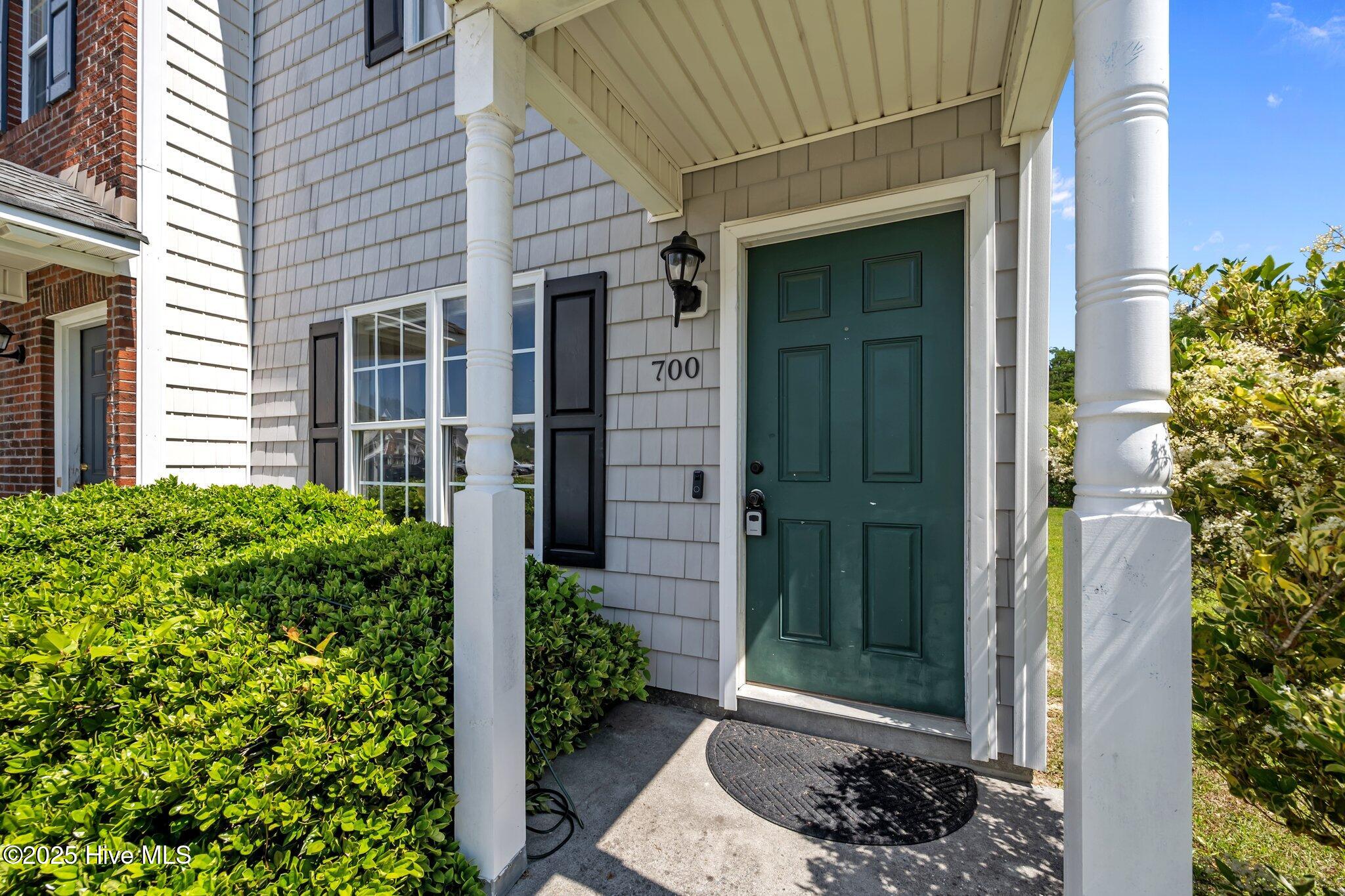 700 Springwood Drive