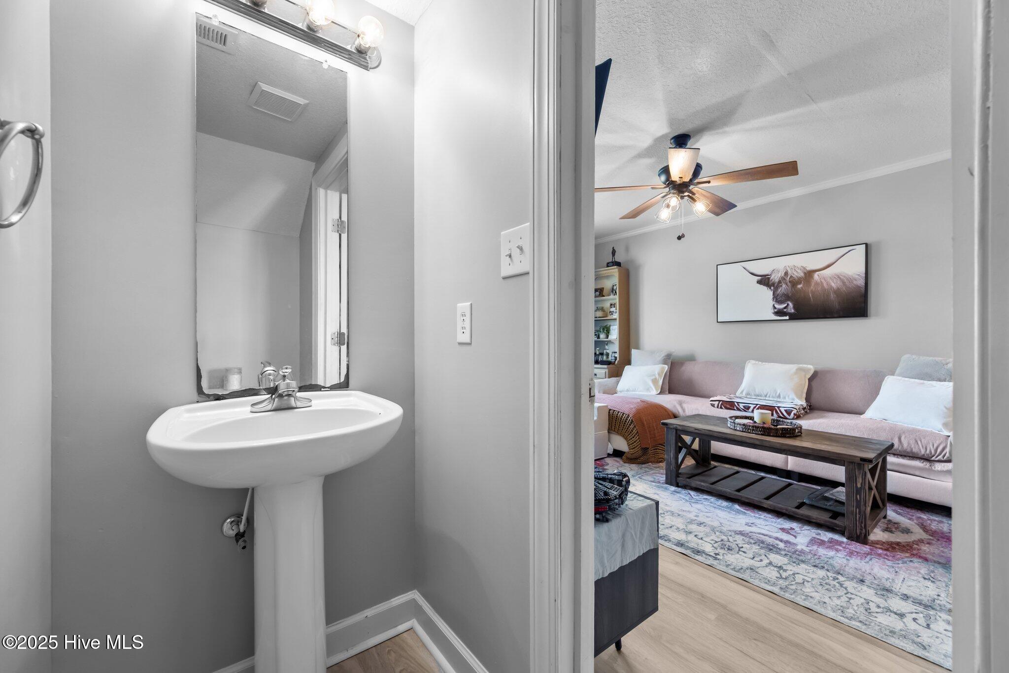 700 Springwood Drive