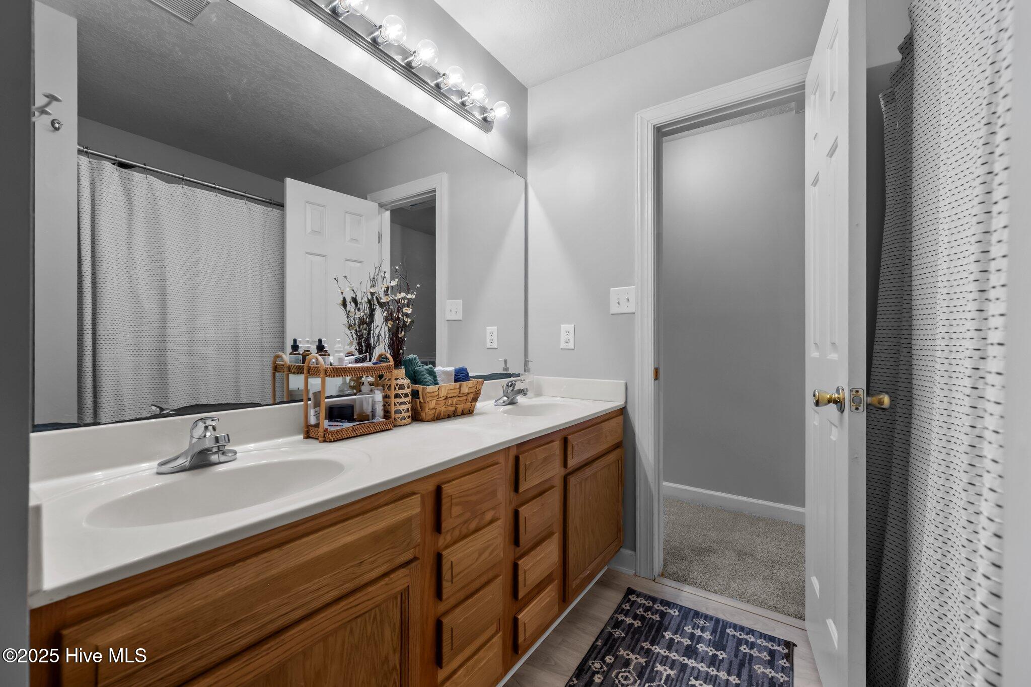 700 Springwood Drive