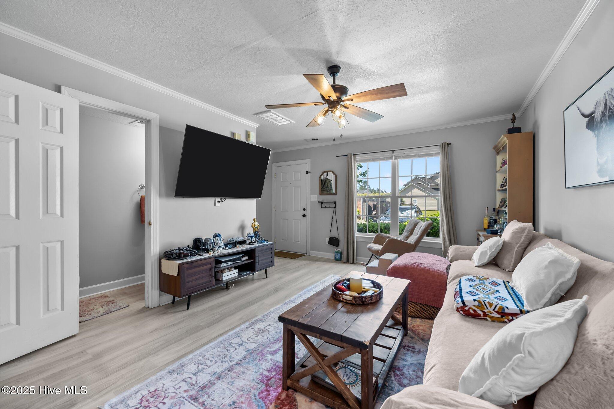 700 Springwood Drive