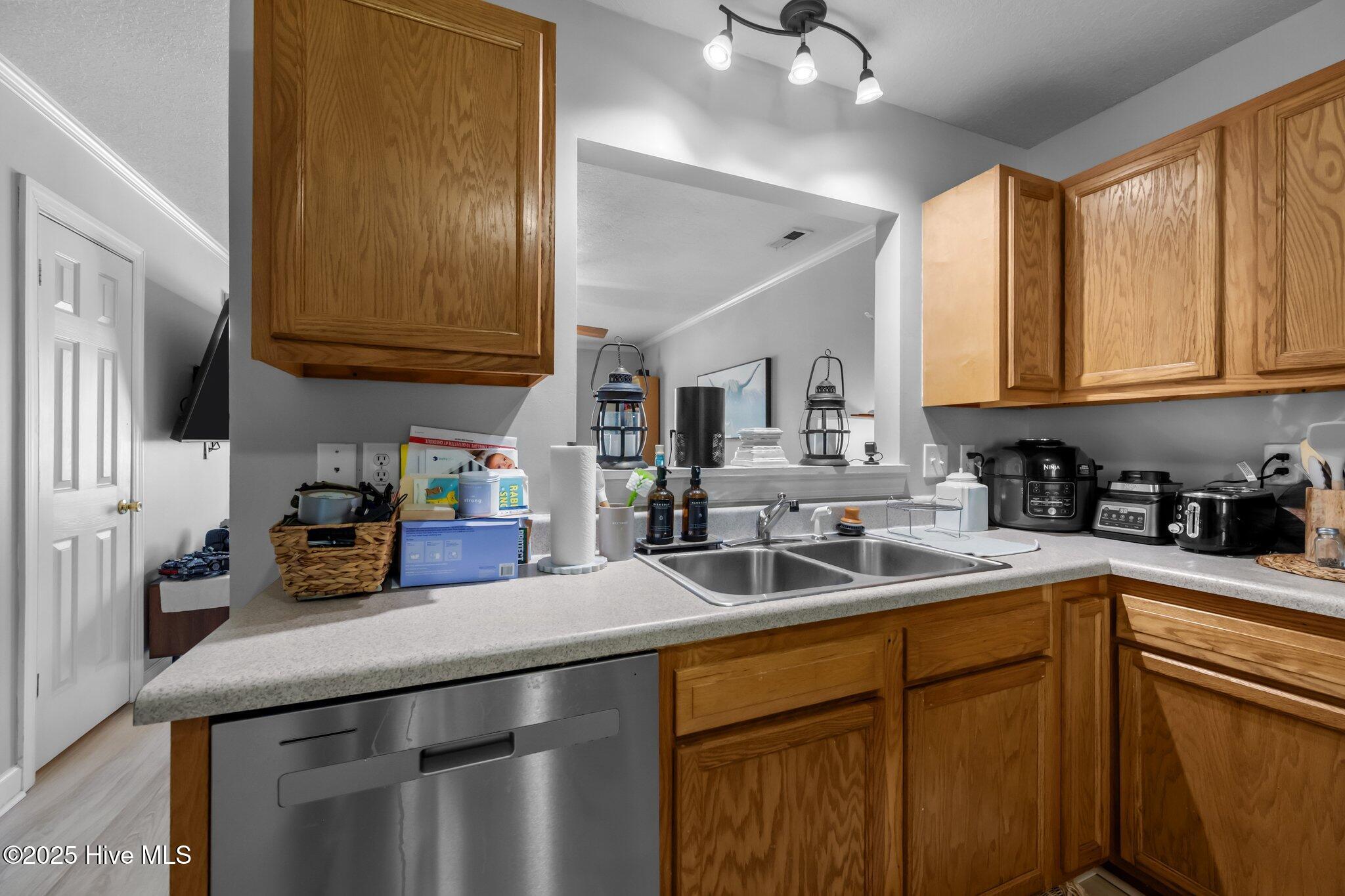 700 Springwood Drive