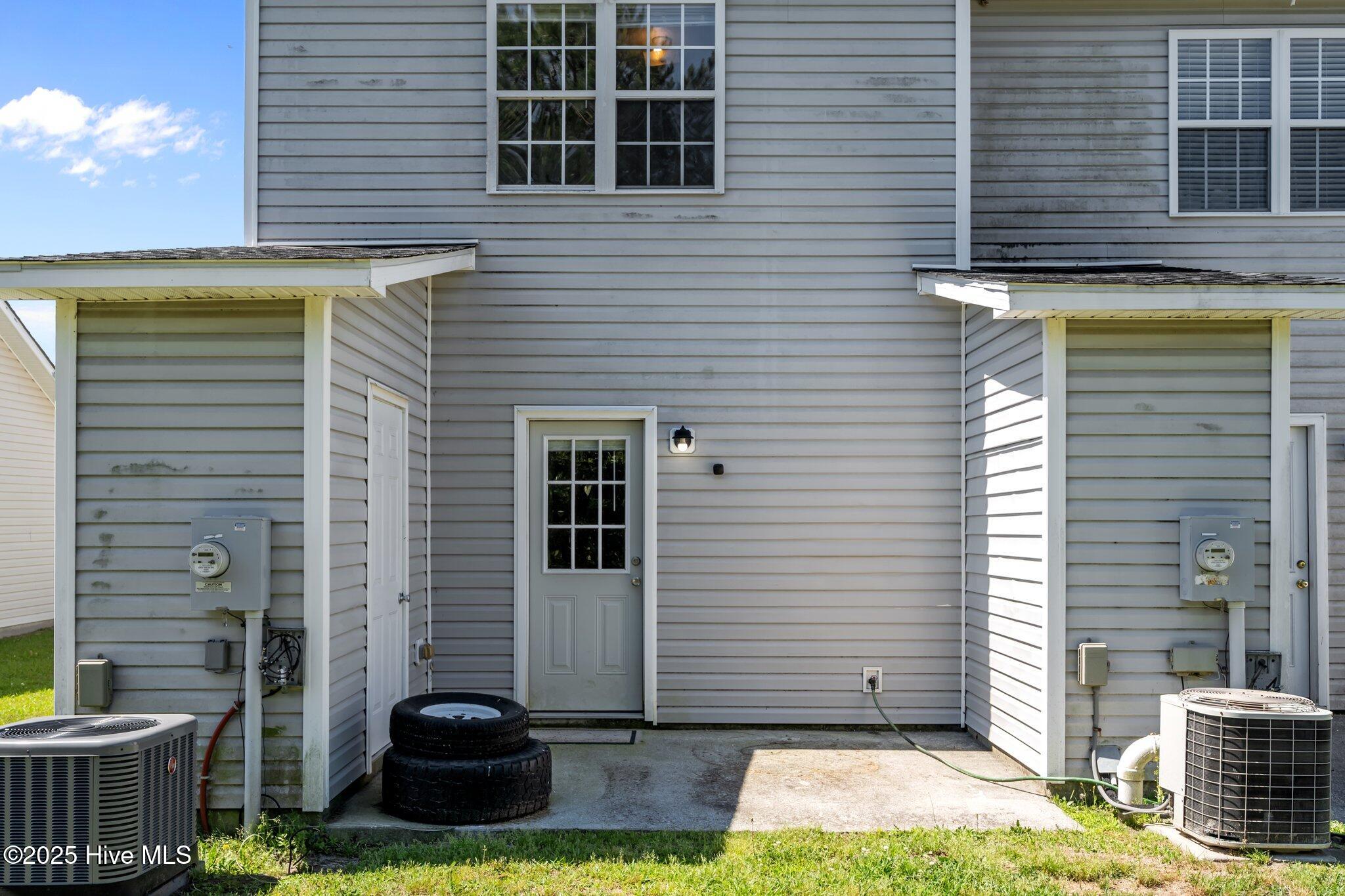 700 Springwood Drive