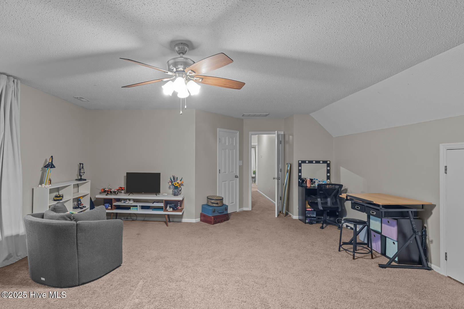 306 Hyatt Circle
