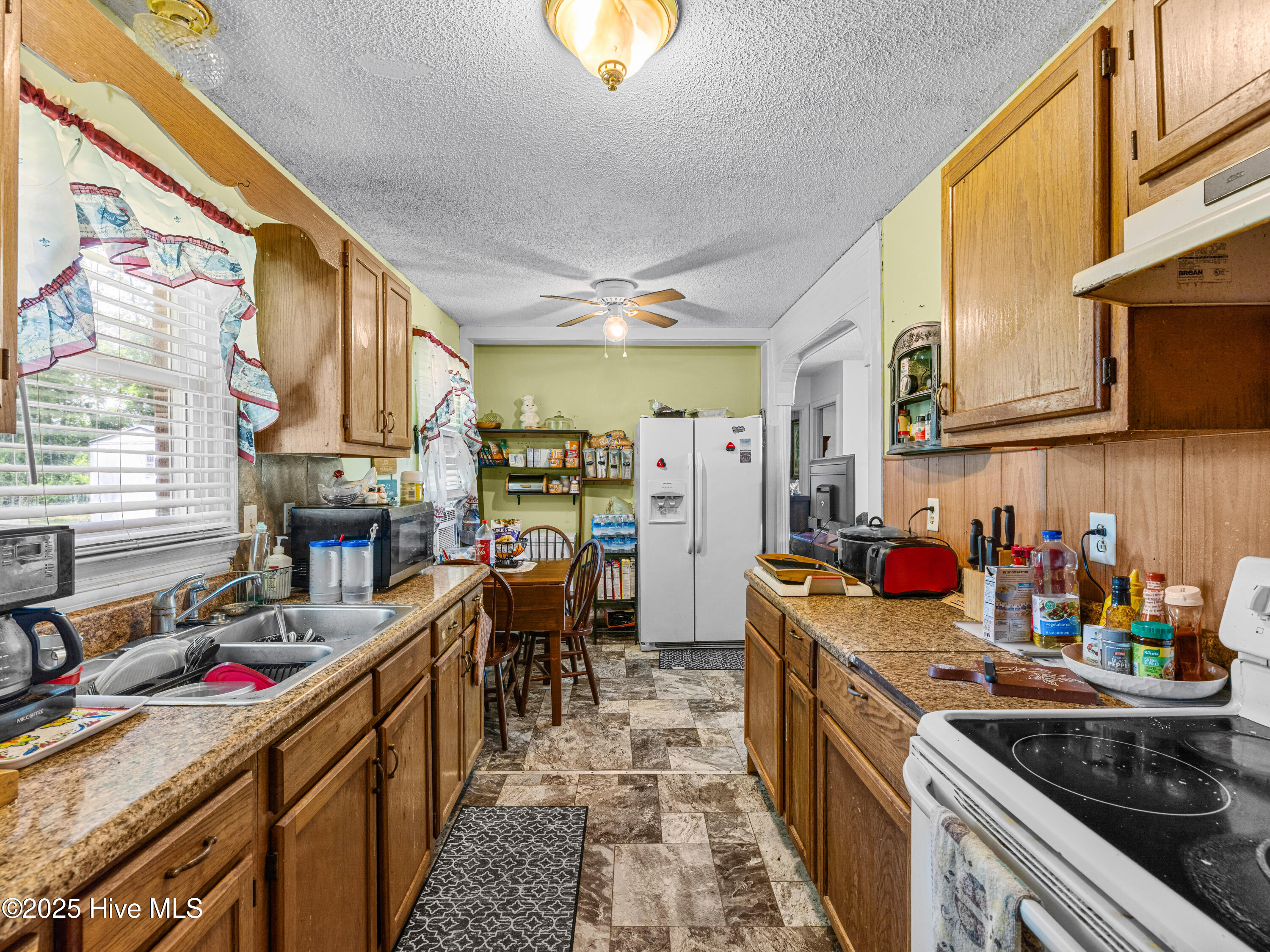 323 Alexander Rouse Road