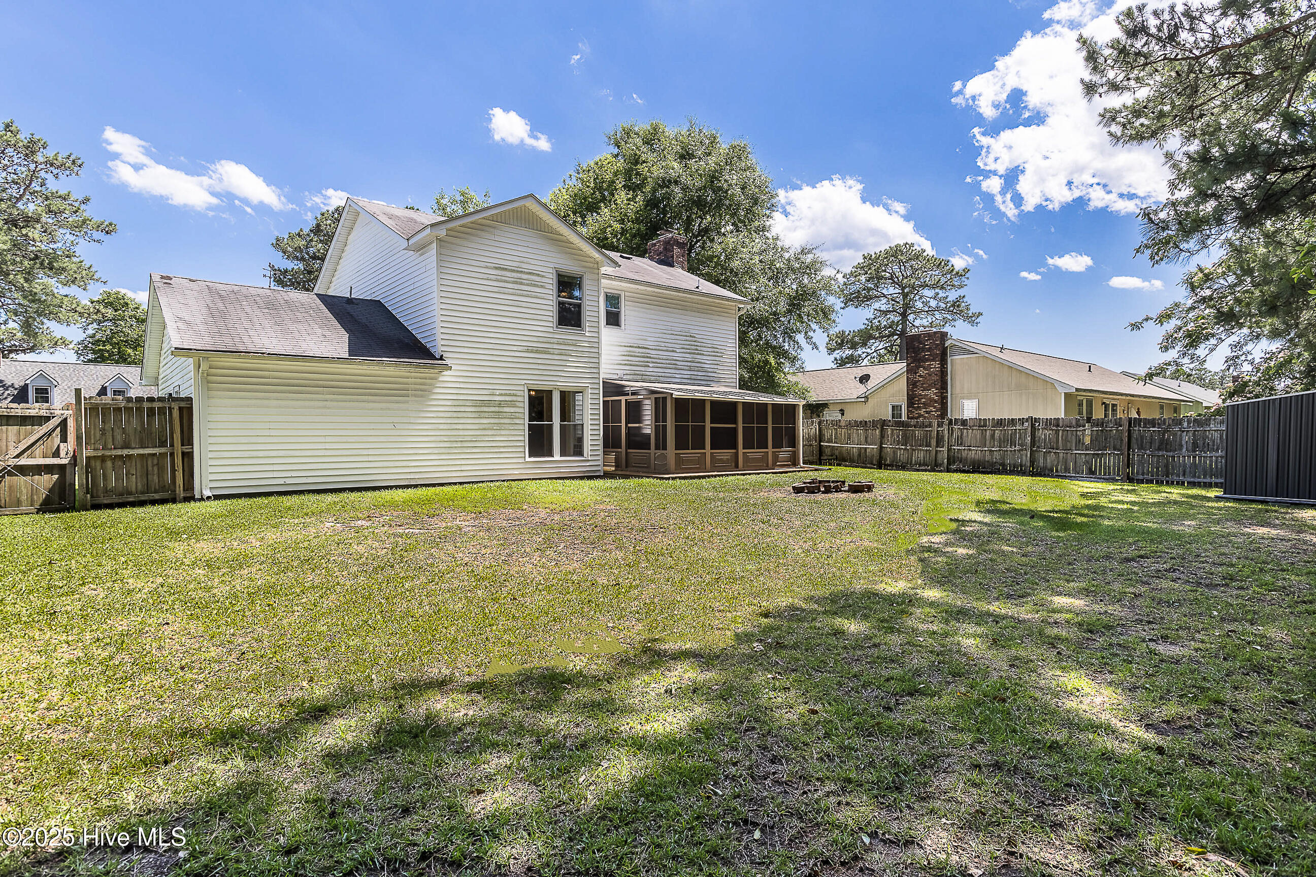 2417 Saddleridge Drive