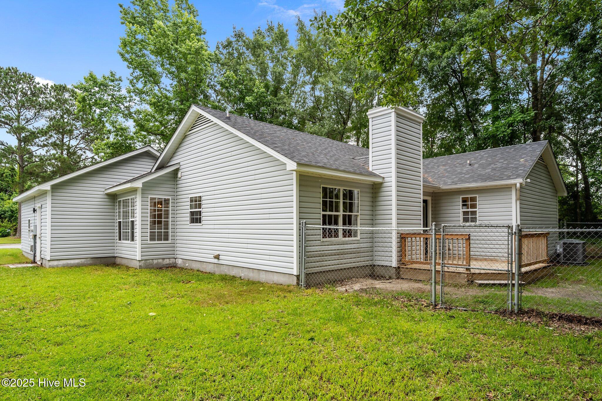 207 Winter Road