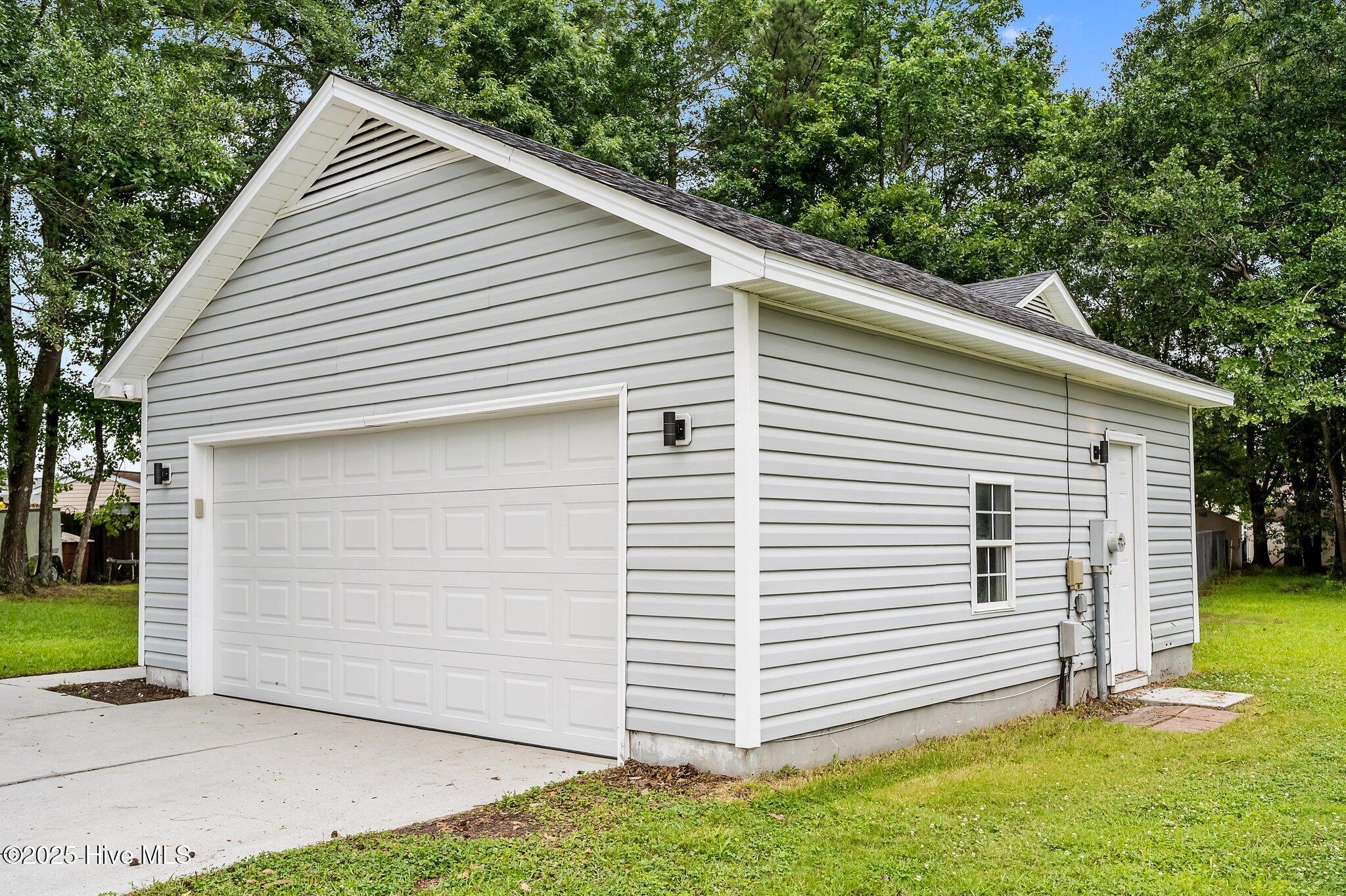 207 Winter Road
