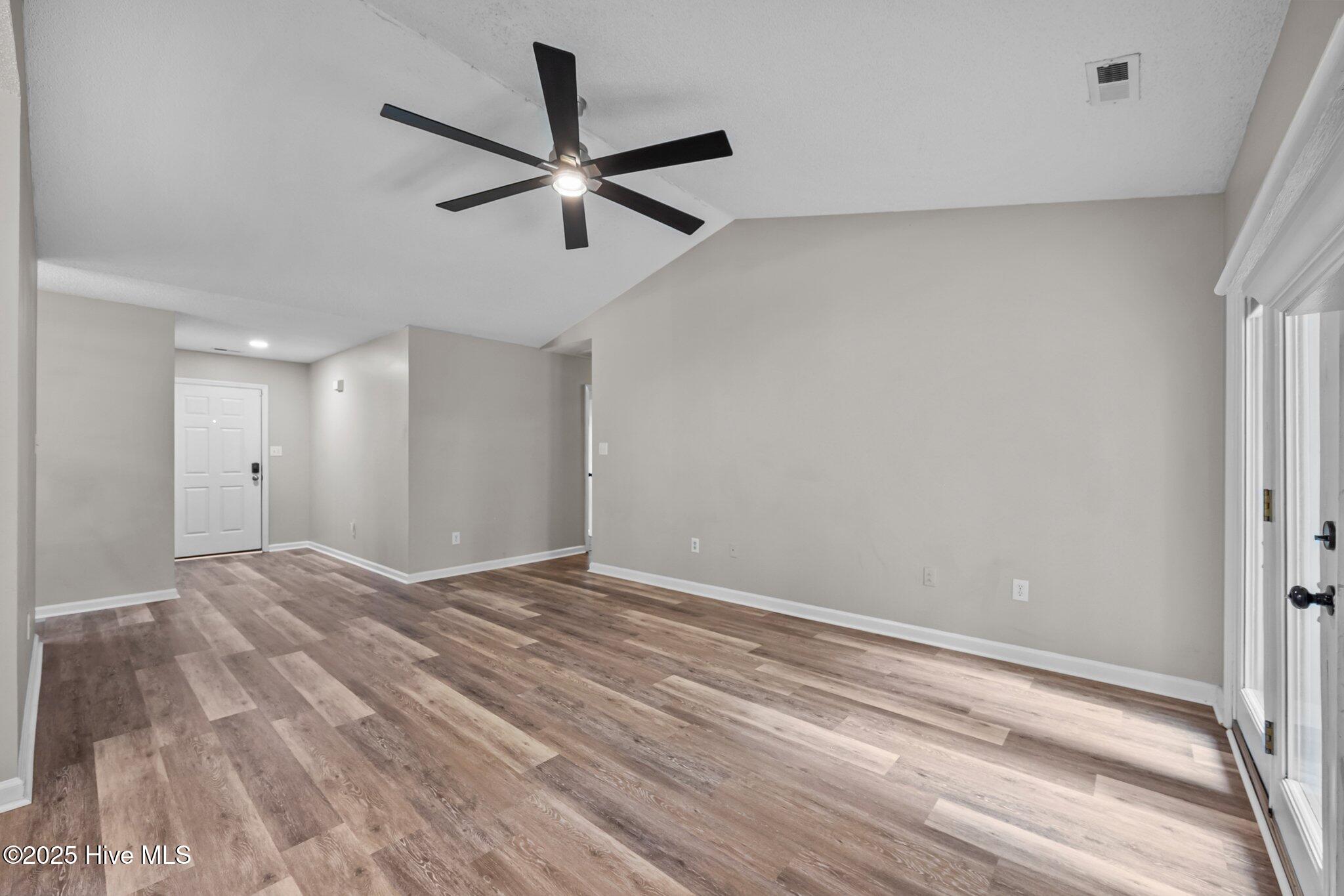 207 Winter Road