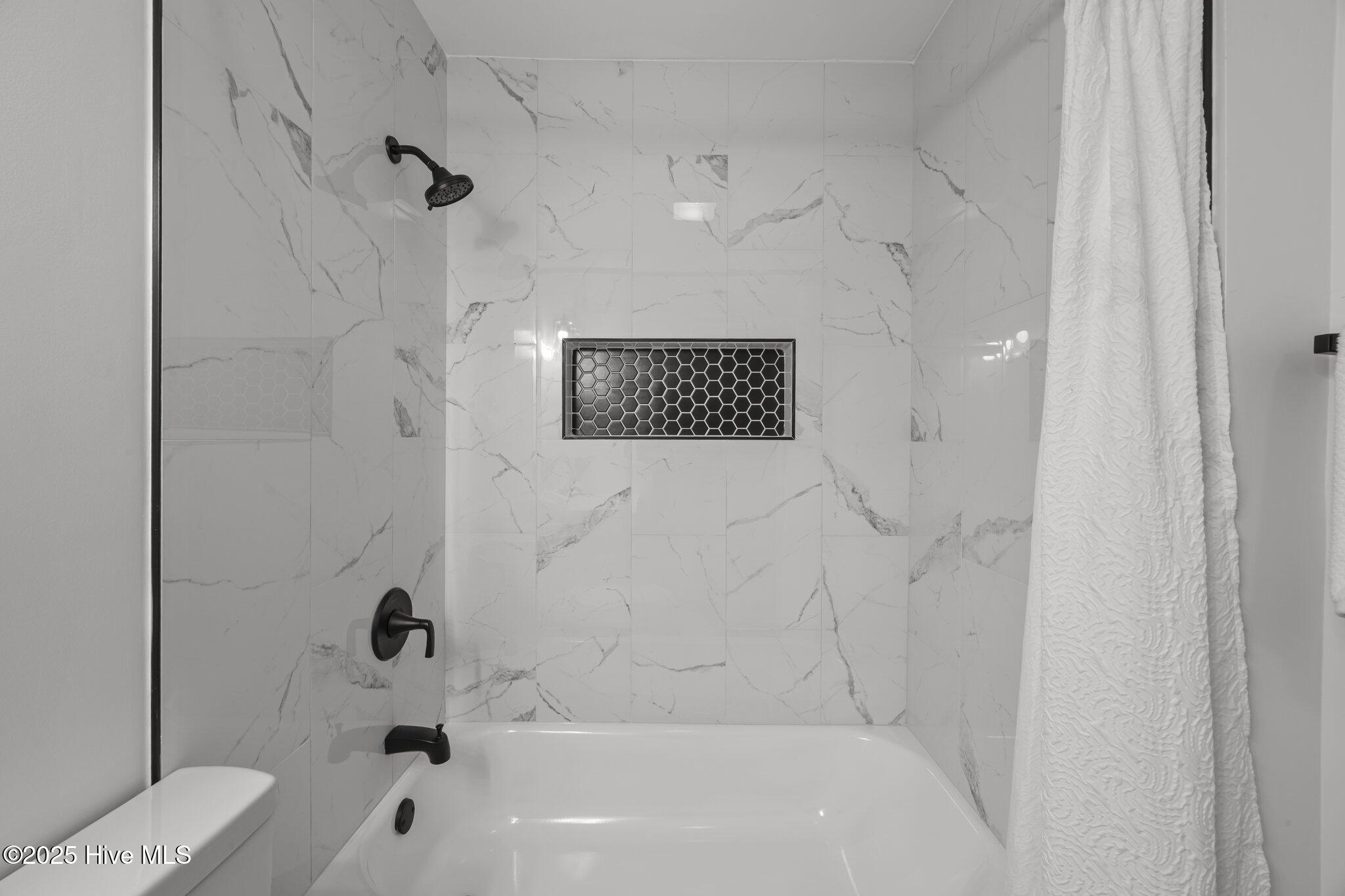 350 Hubert Boulevard