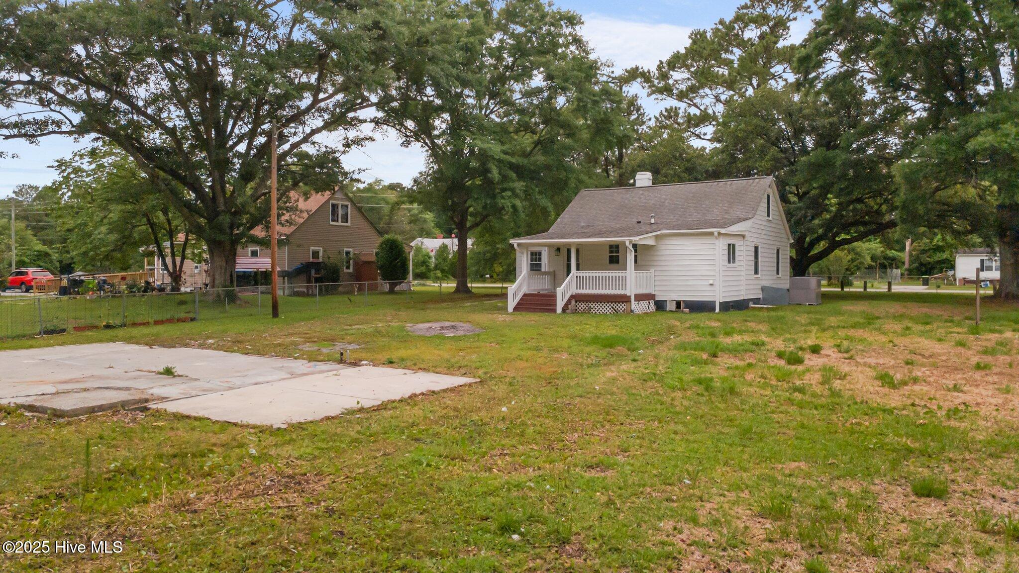 350 Hubert Boulevard