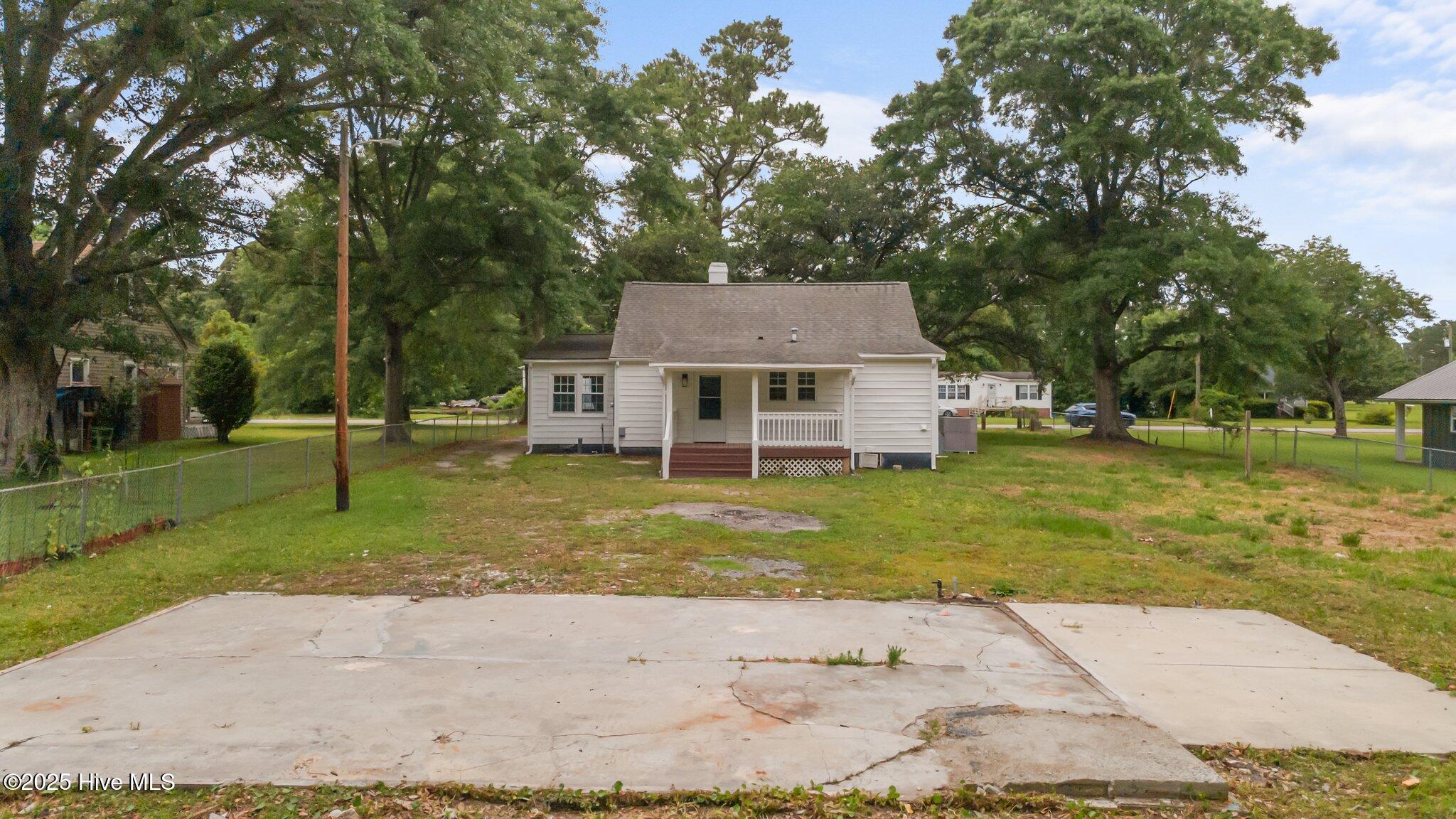 350 Hubert Boulevard