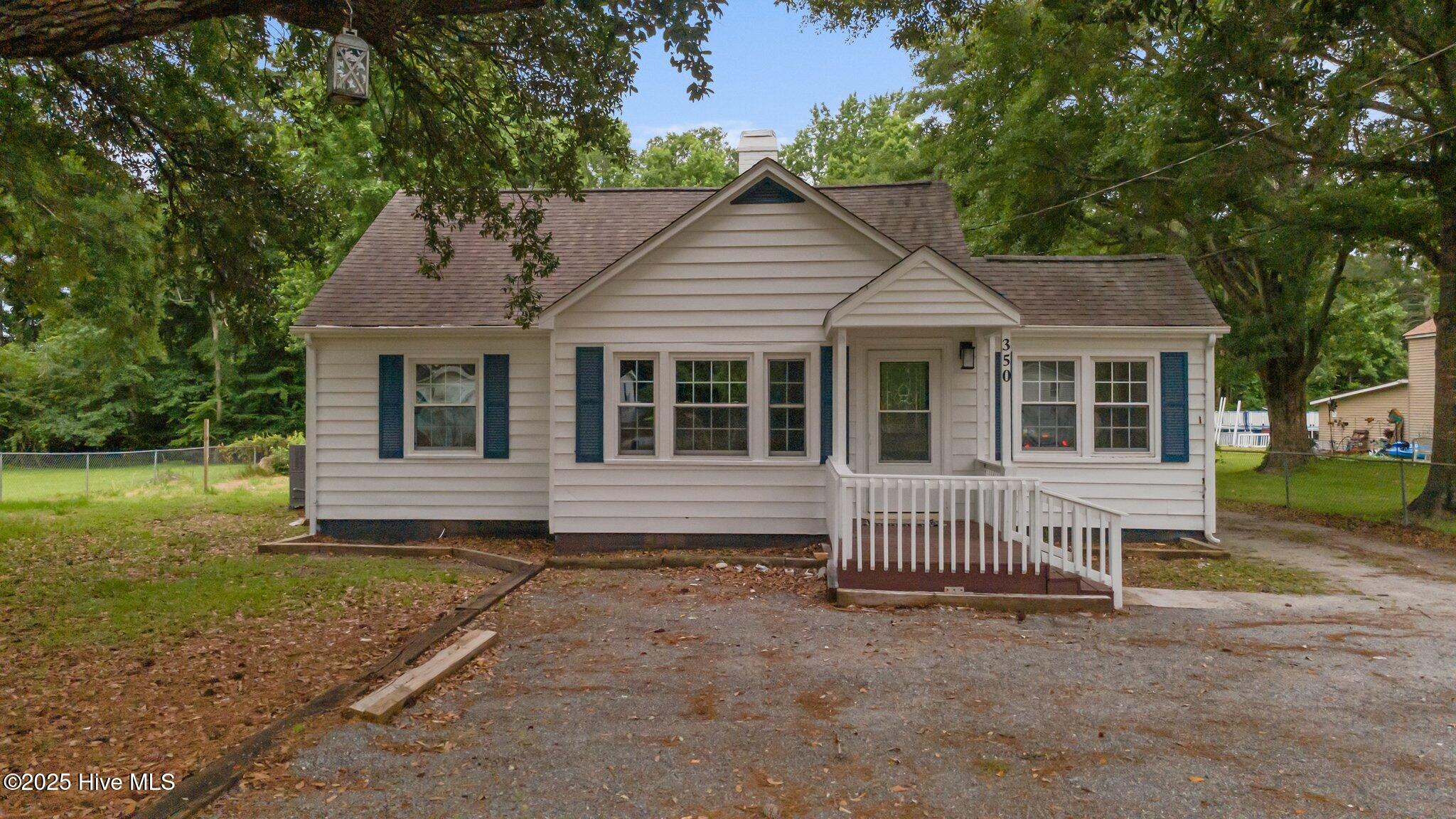 350 Hubert Boulevard