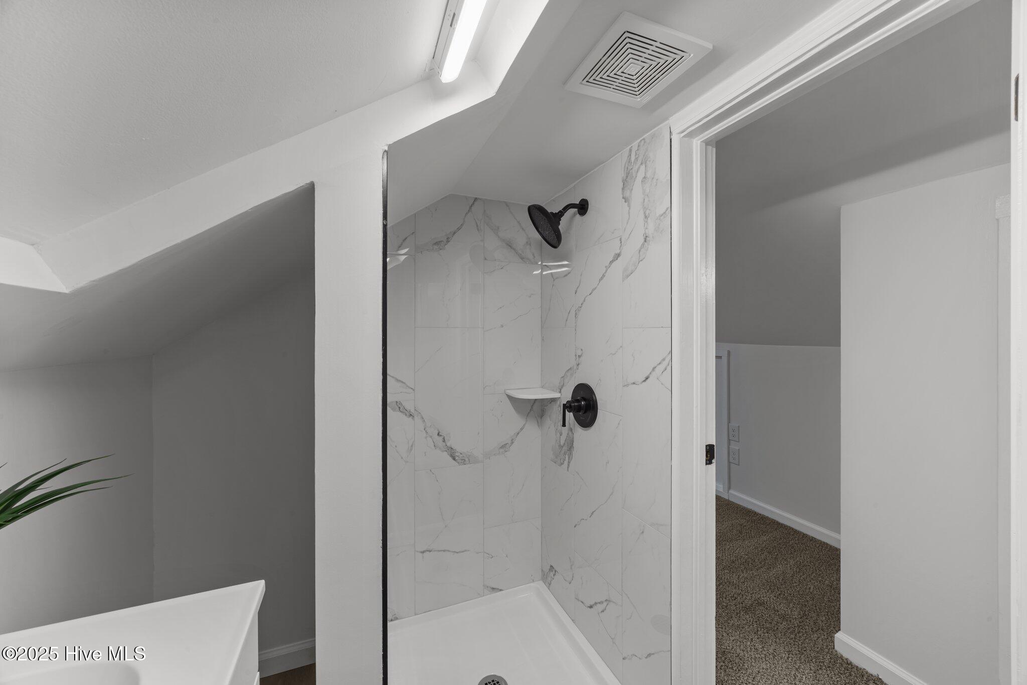 350 Hubert Boulevard