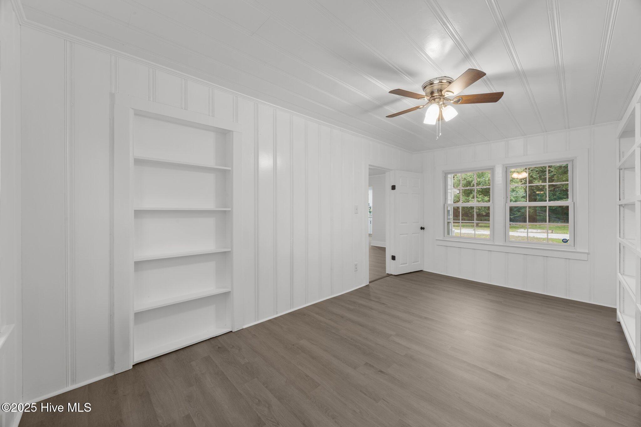 350 Hubert Boulevard