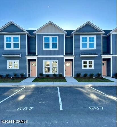 607 Jacks Crossing Road