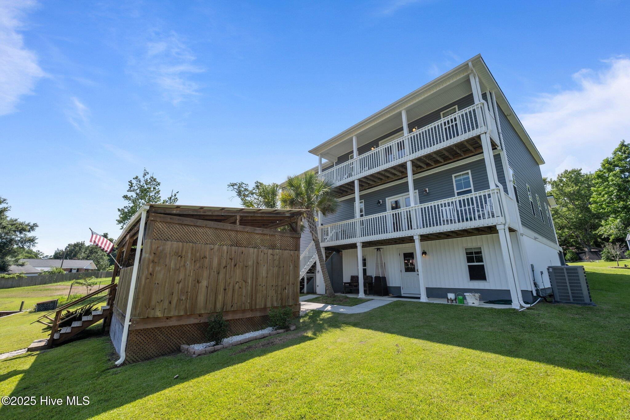 101 Lyall Lane
