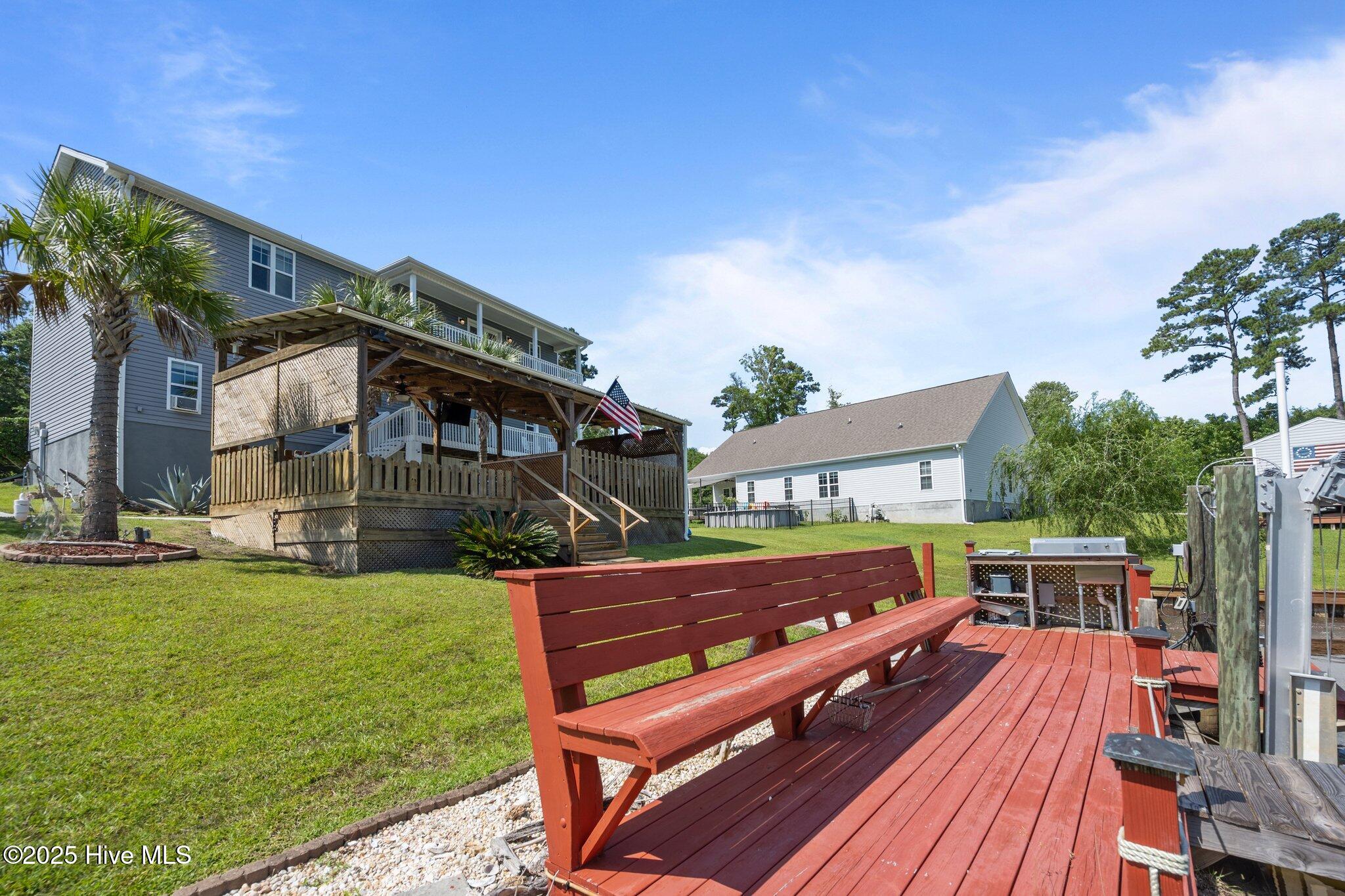 101 Lyall Lane