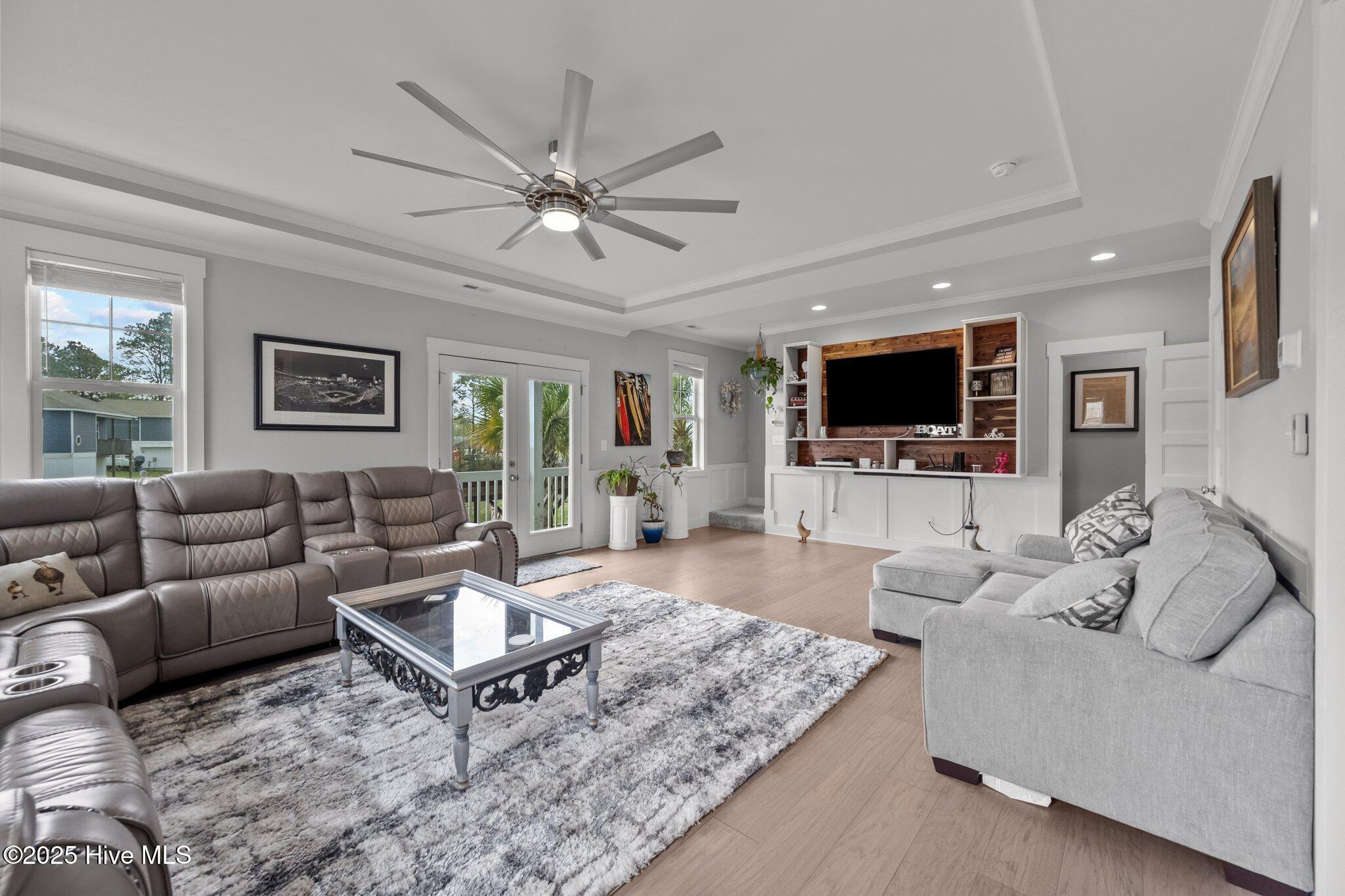 101 Lyall Lane