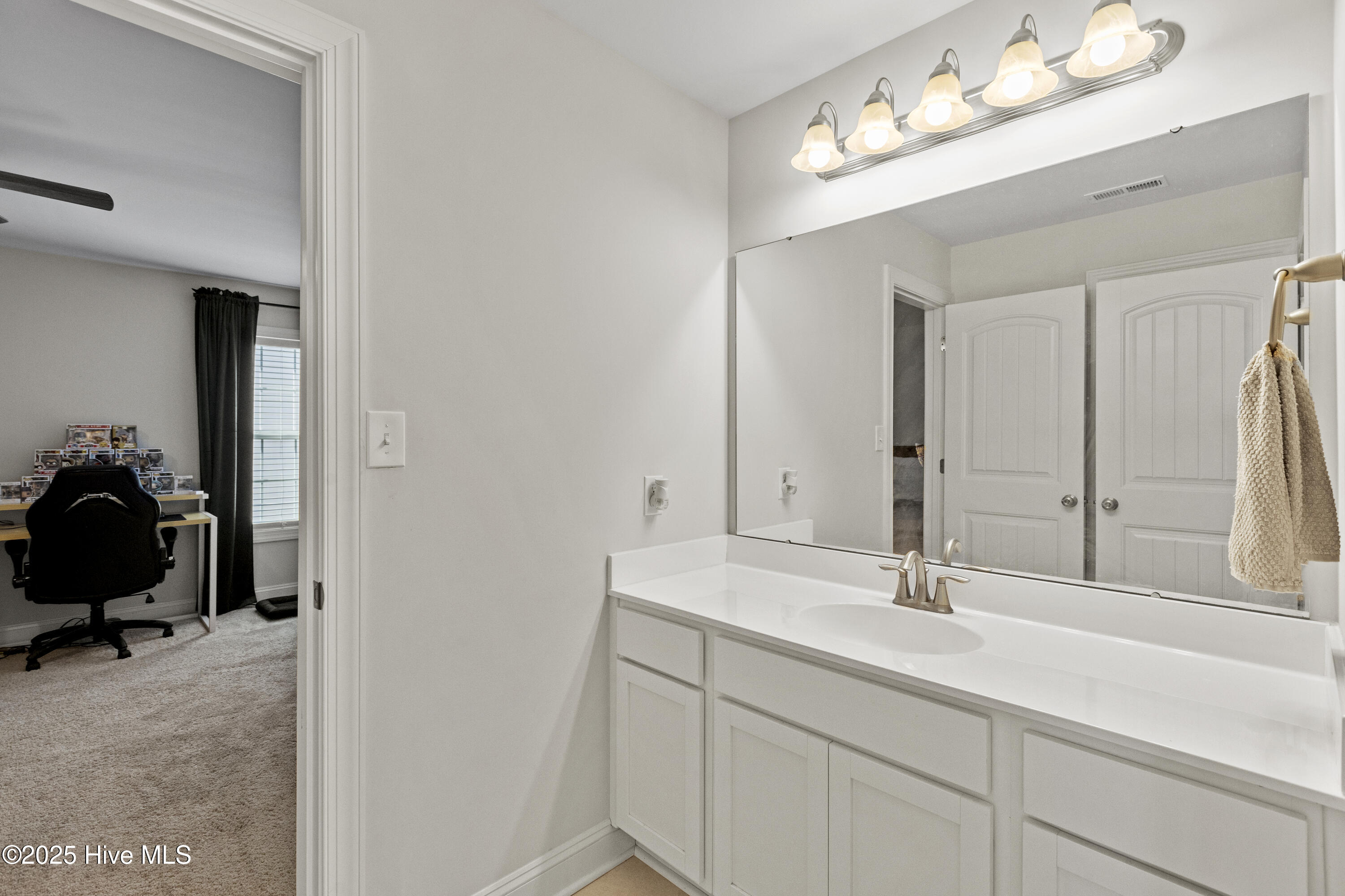 419 Nantucket Trail
