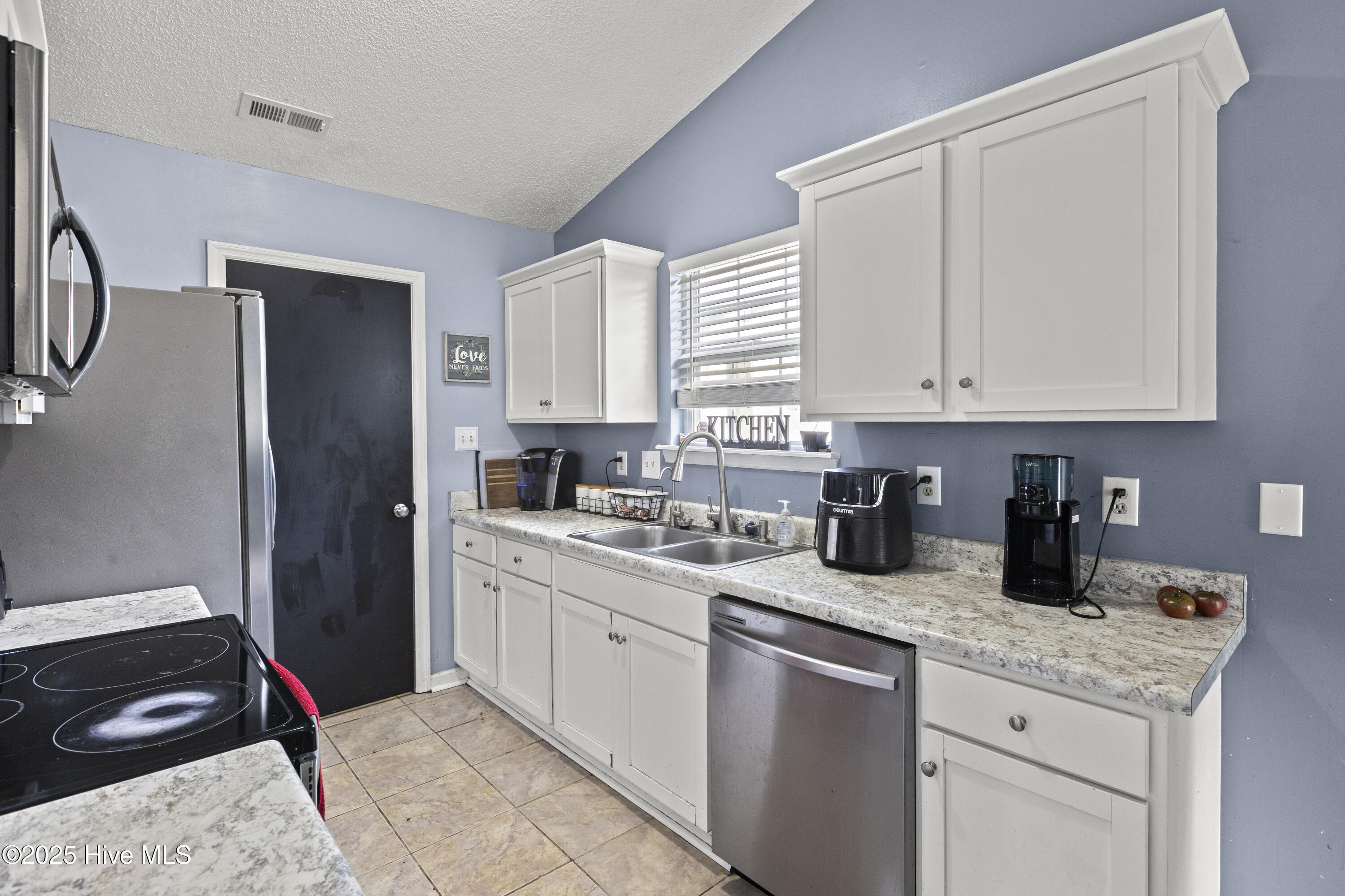 2610 Brookfield Drive