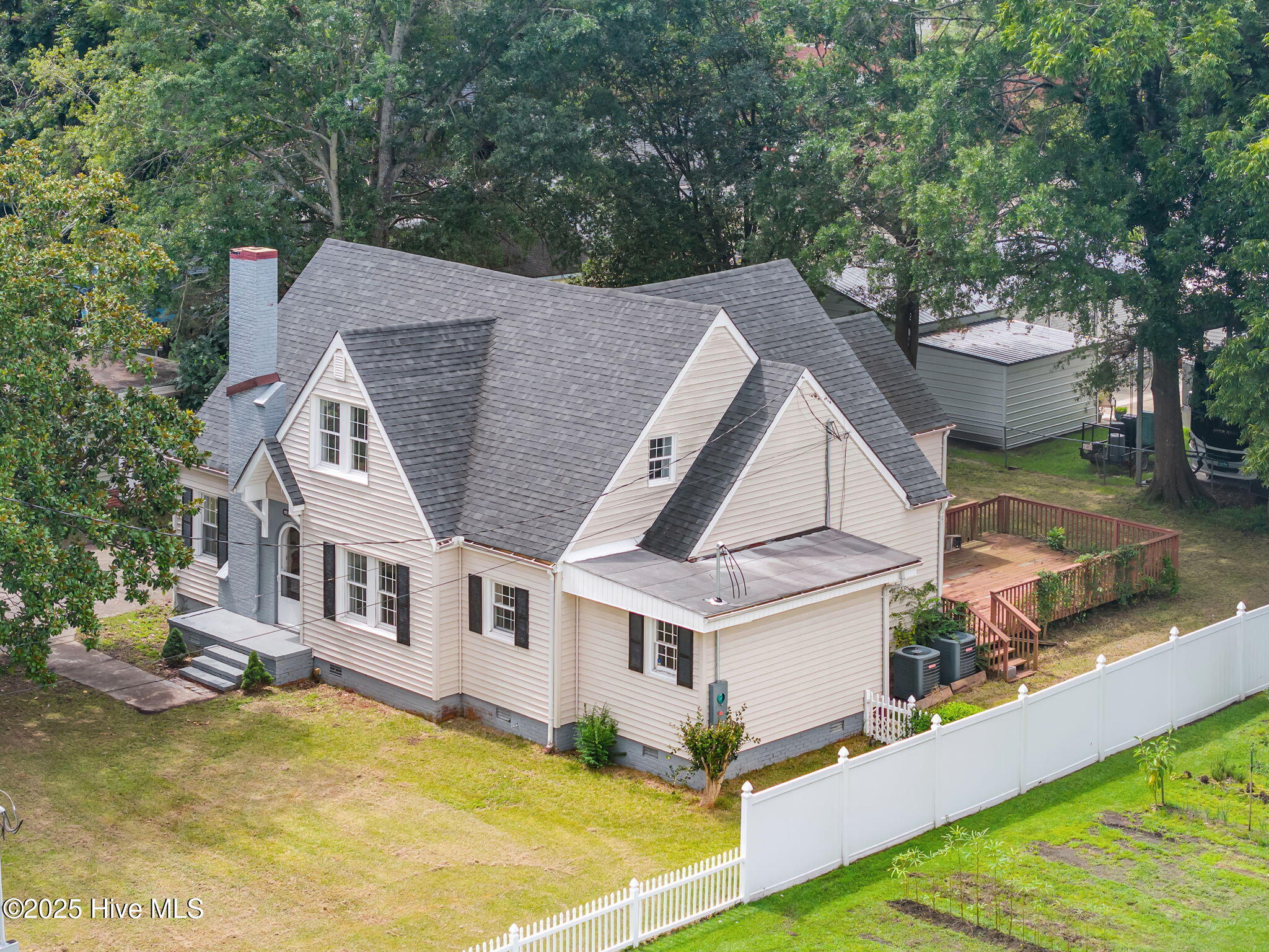 415 Bordeaux Street