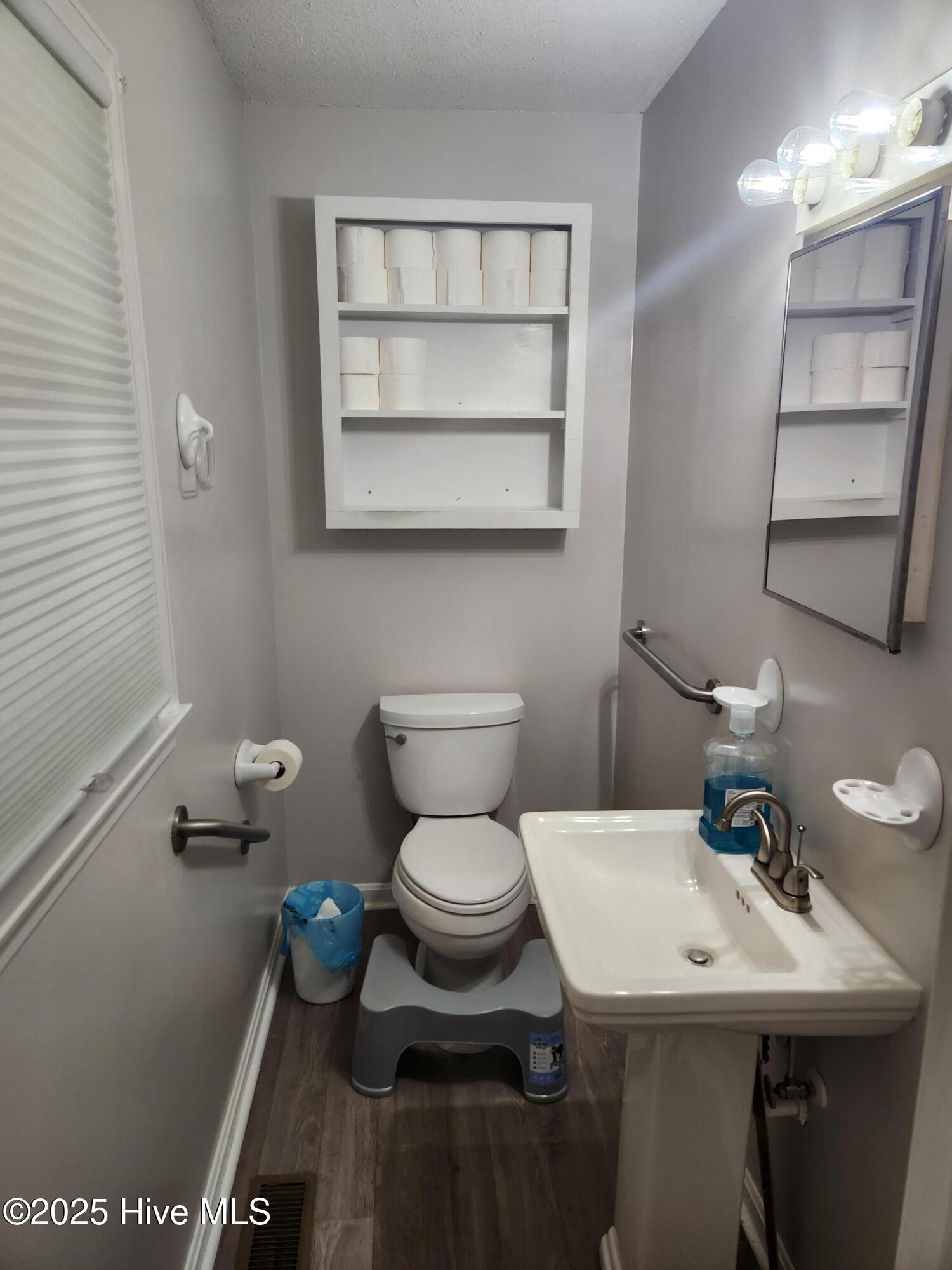 2605 Country Club Road