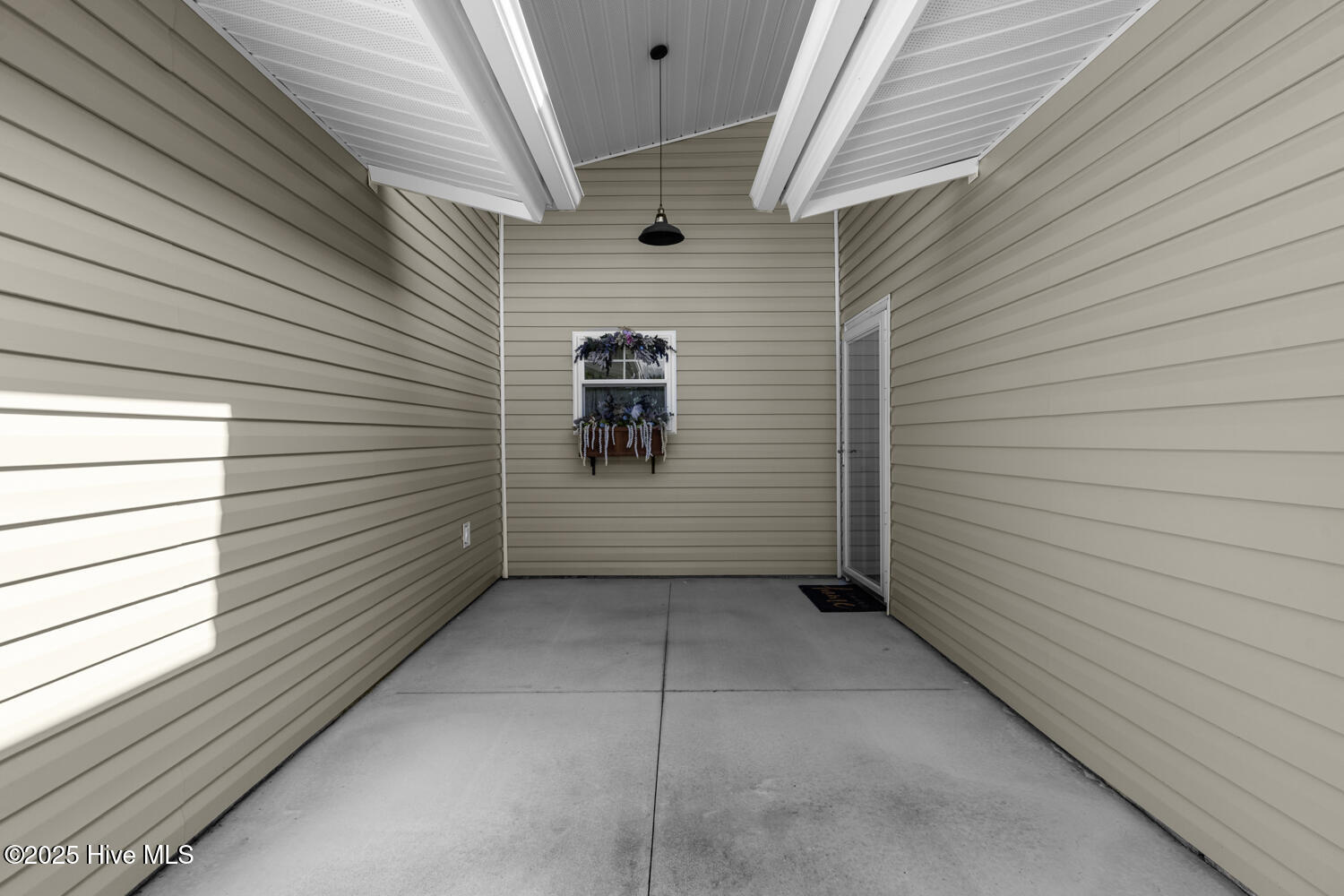 415 Shamrock Drive