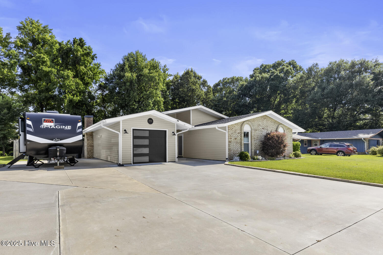 415 Shamrock Drive